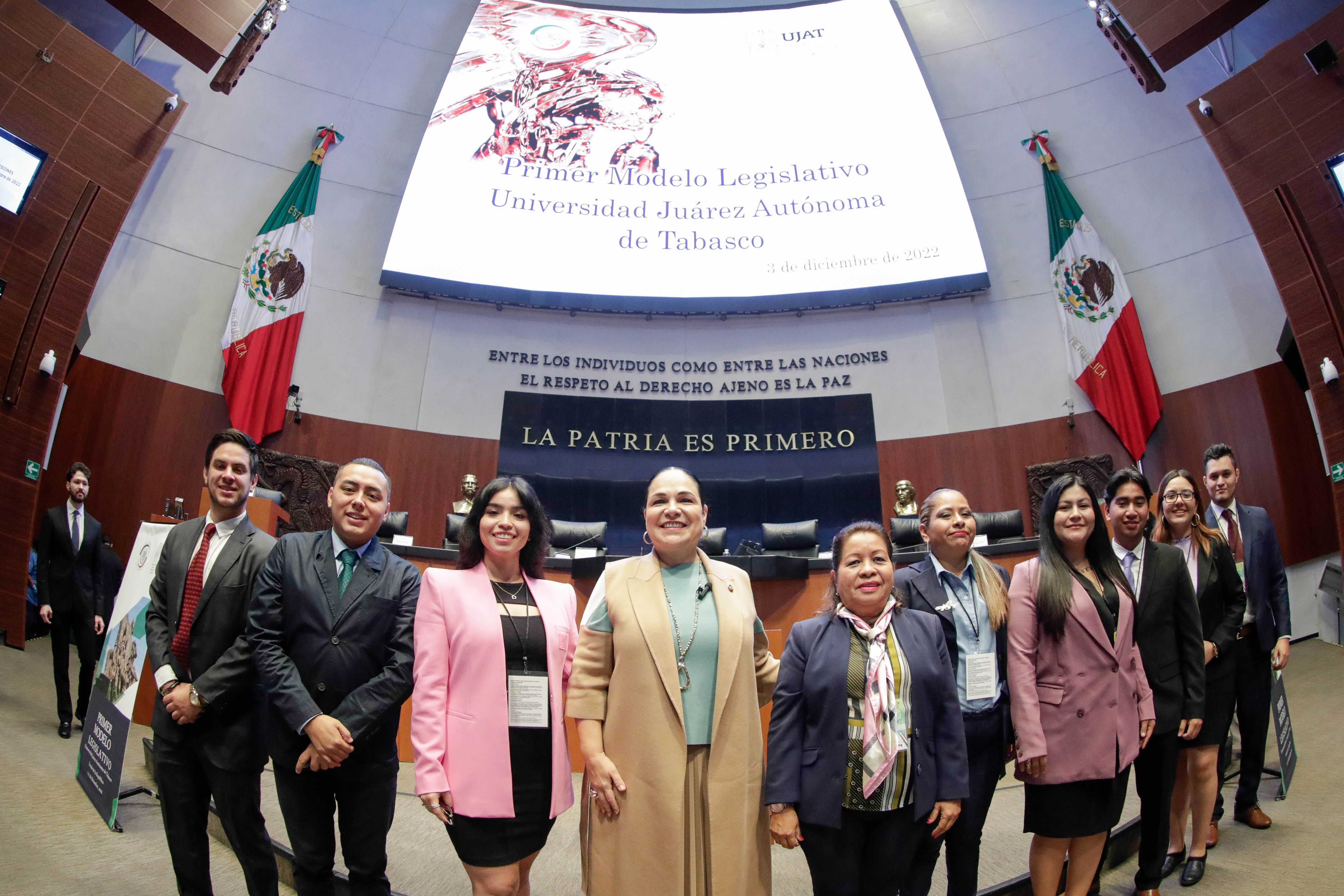 Nuestra nación requiere de jóvenes interesados en que México sea más libre, justo e igualitario: Mónica Fernández 