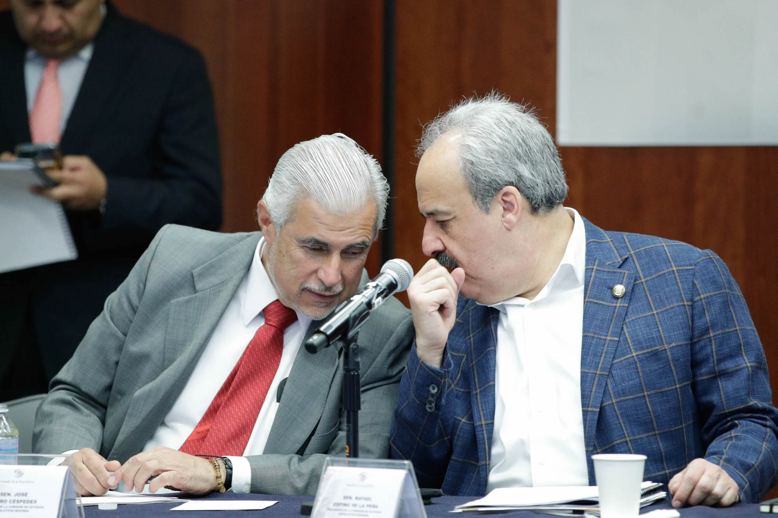 Reunioin de las comisiones unidas de Economiia y de Estudios Legislativos Segunda-