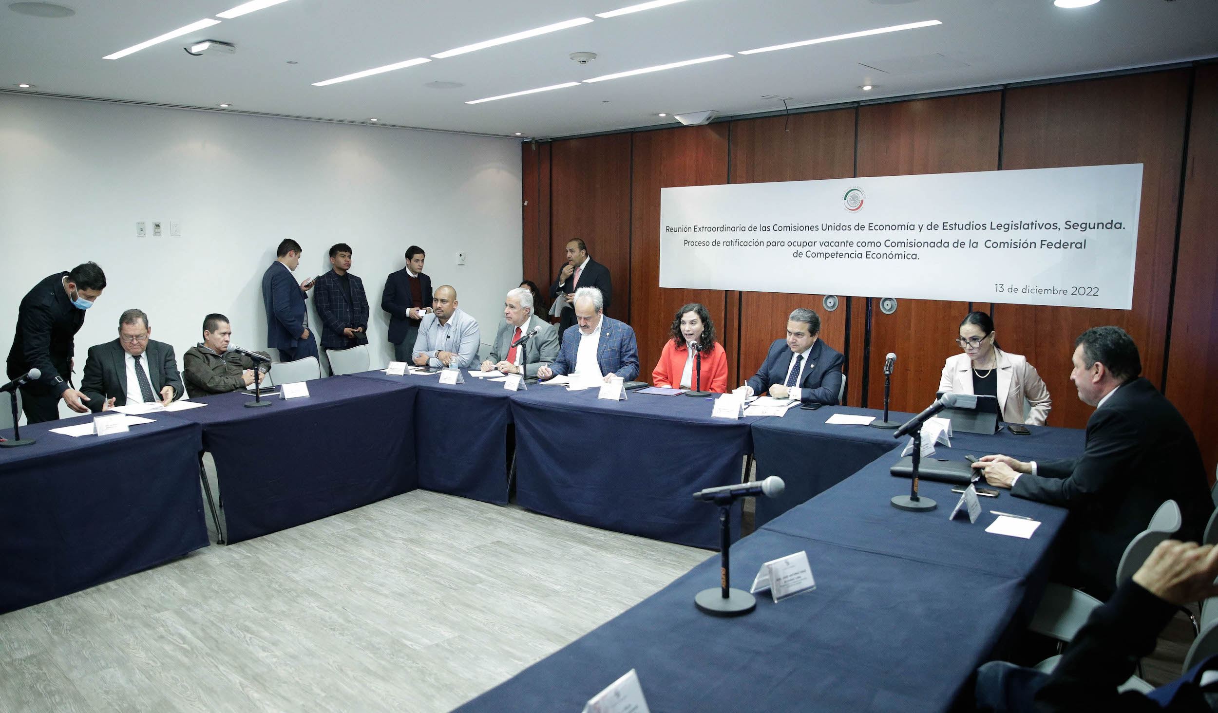Reunioin de las comisiones unidas de Economiia y de Estudios Legislativos Segunda-
