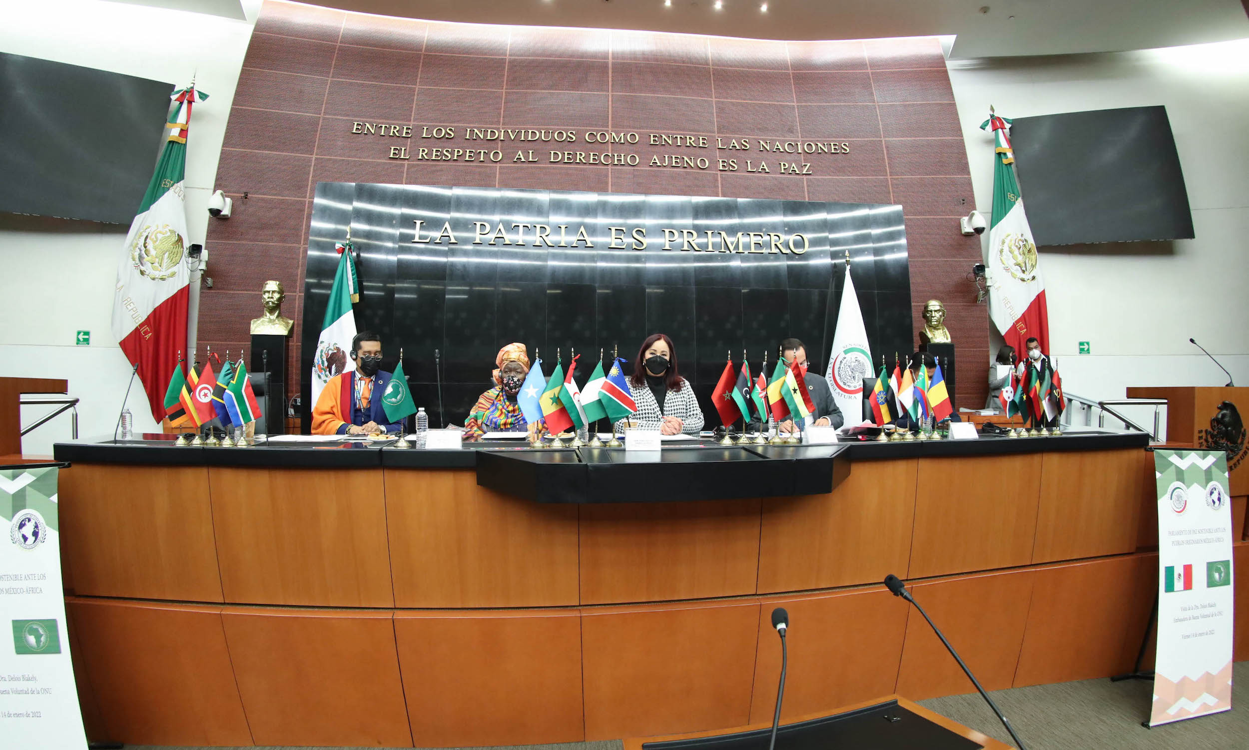 Parlamento de paz sostenible ante los pueblos originarios Meixico-Aifrica-