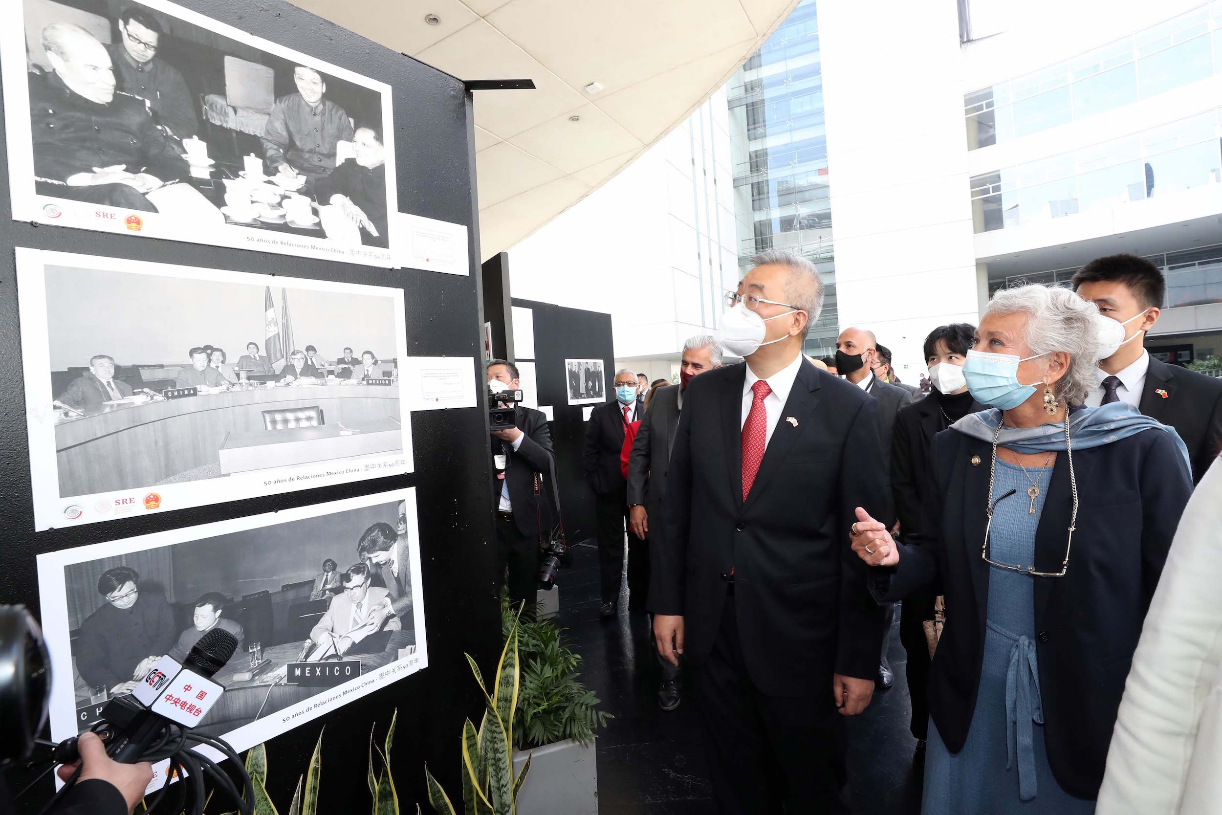conmemoracioin de los 50 anos de relaciones diplomaiticas entre Meixico y China