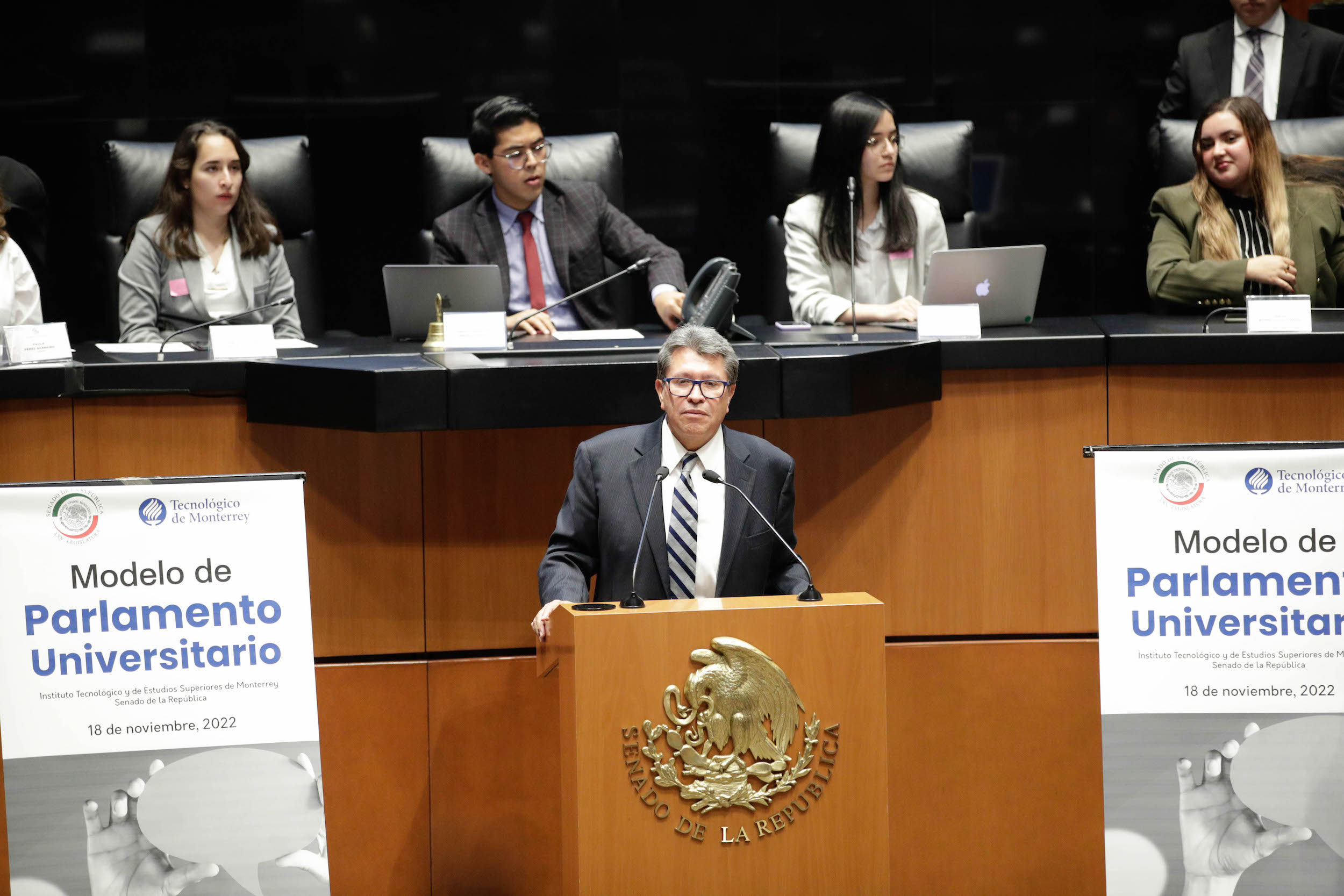 Inauguracioin del Parlamento Juvenil del Instituto Tecnoloigico de Monterrey-