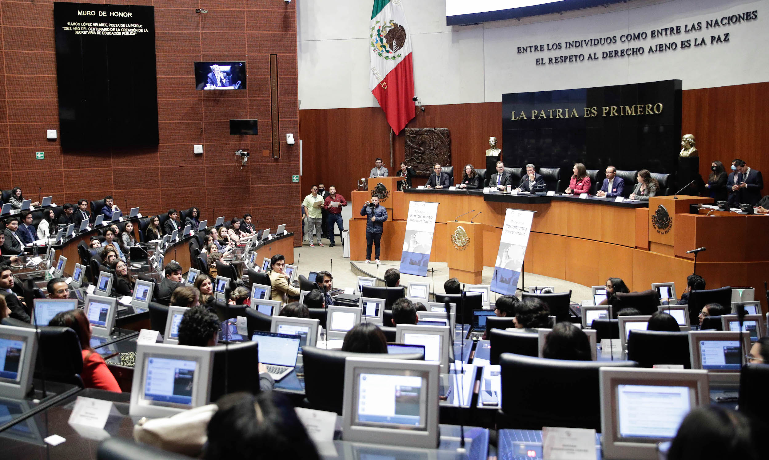 Inauguracioin del Parlamento Juvenil del Instituto Tecnoloigico de Monterrey-