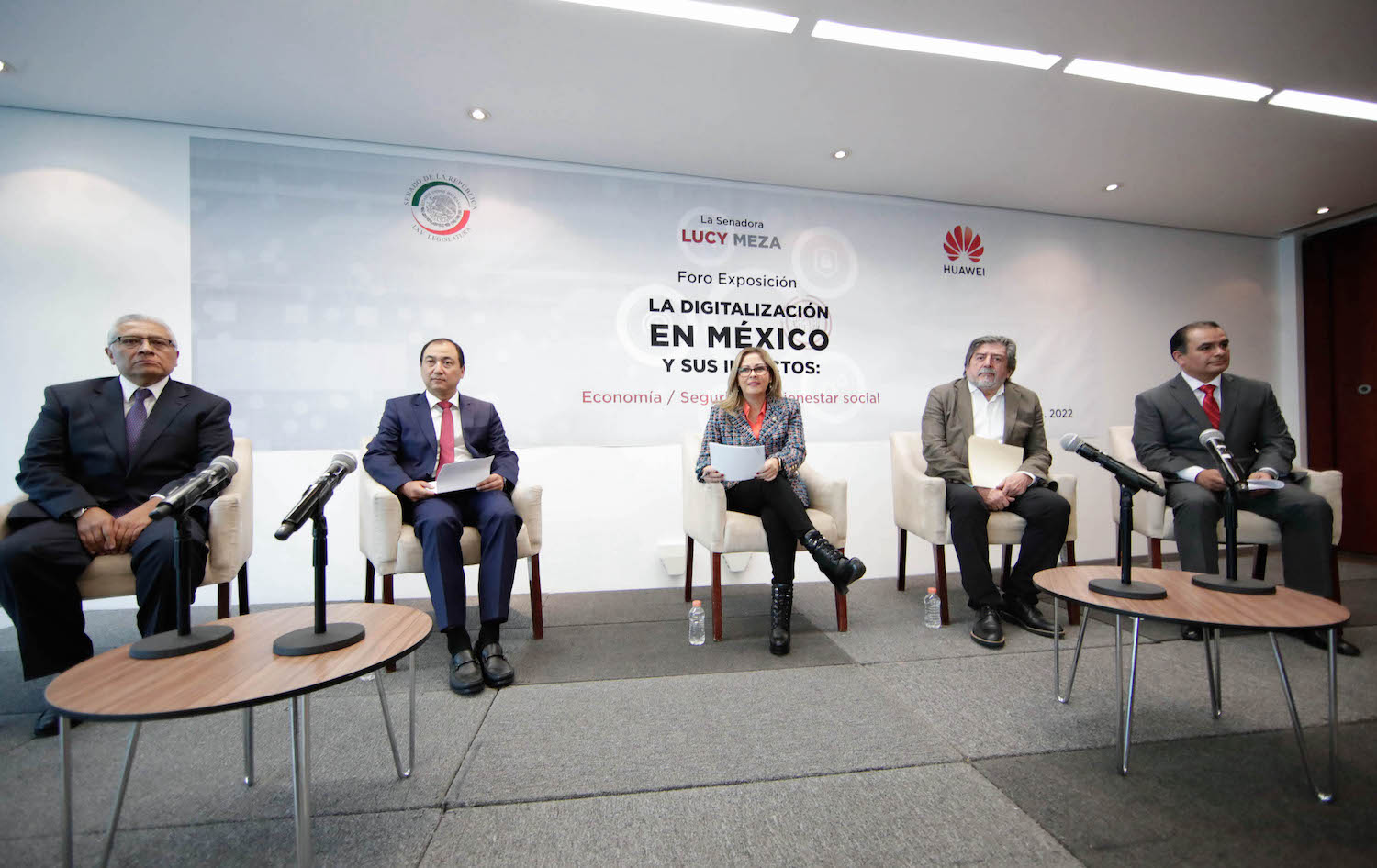 Foro-exposición “La digitalización en México y sus impactos: economía-seguridad-bienestar social”