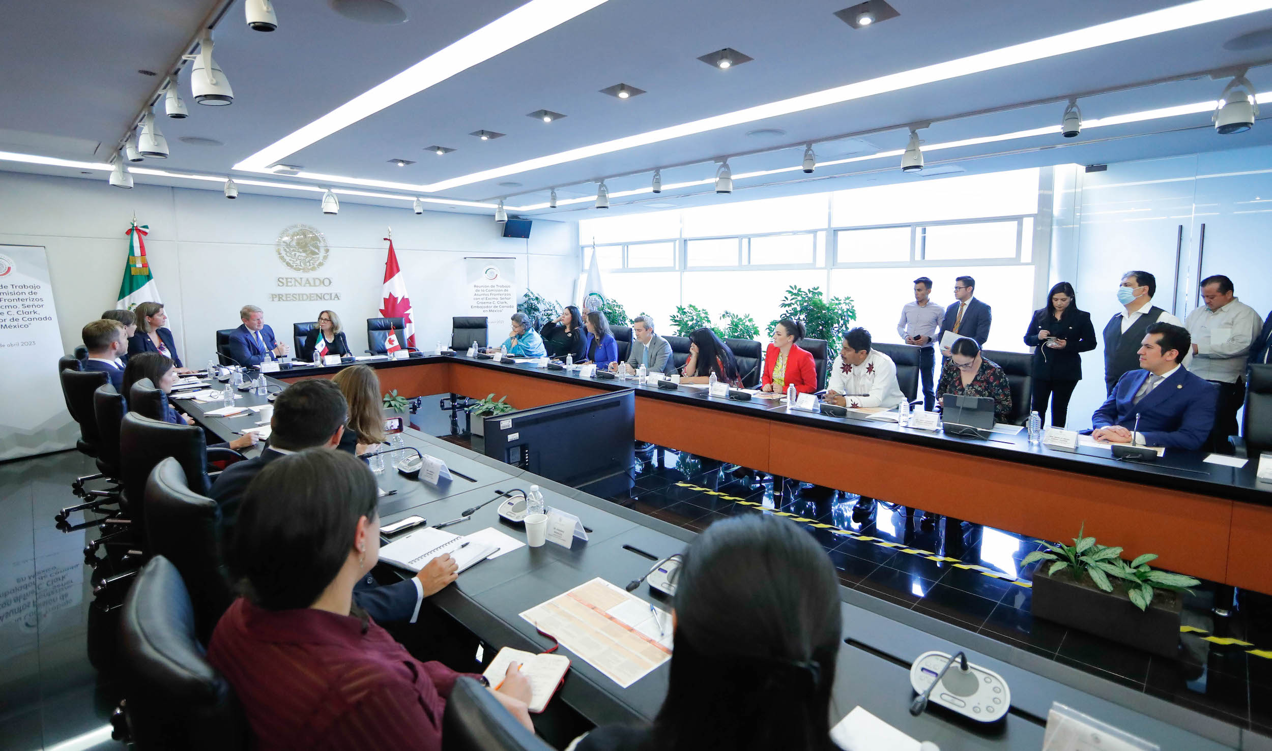 comision de asuntos fronterizos embajador de Canada-