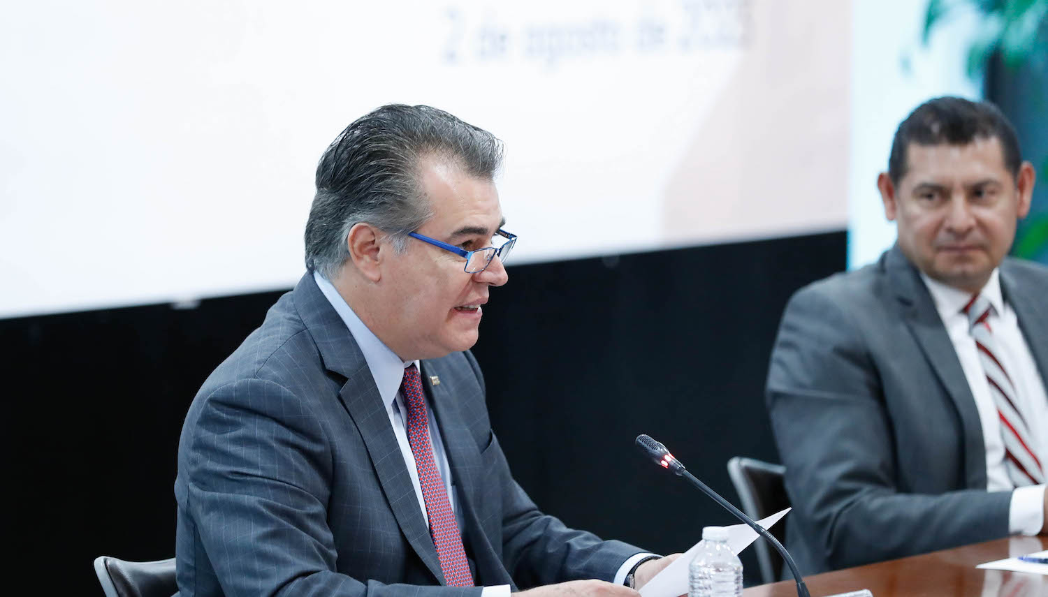 Entrega de reconocimientos a integrantes del Consejo Coordinador Empresarial-