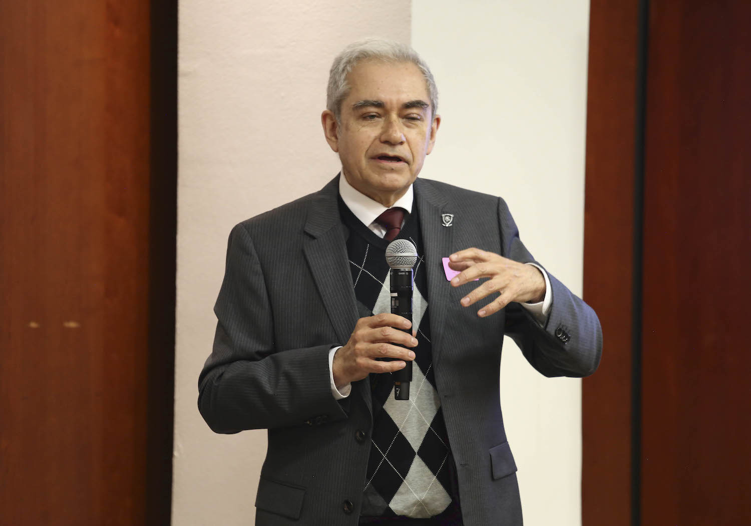 Foro Riesgos de la Sustitucion de Tratamientos Medicos-