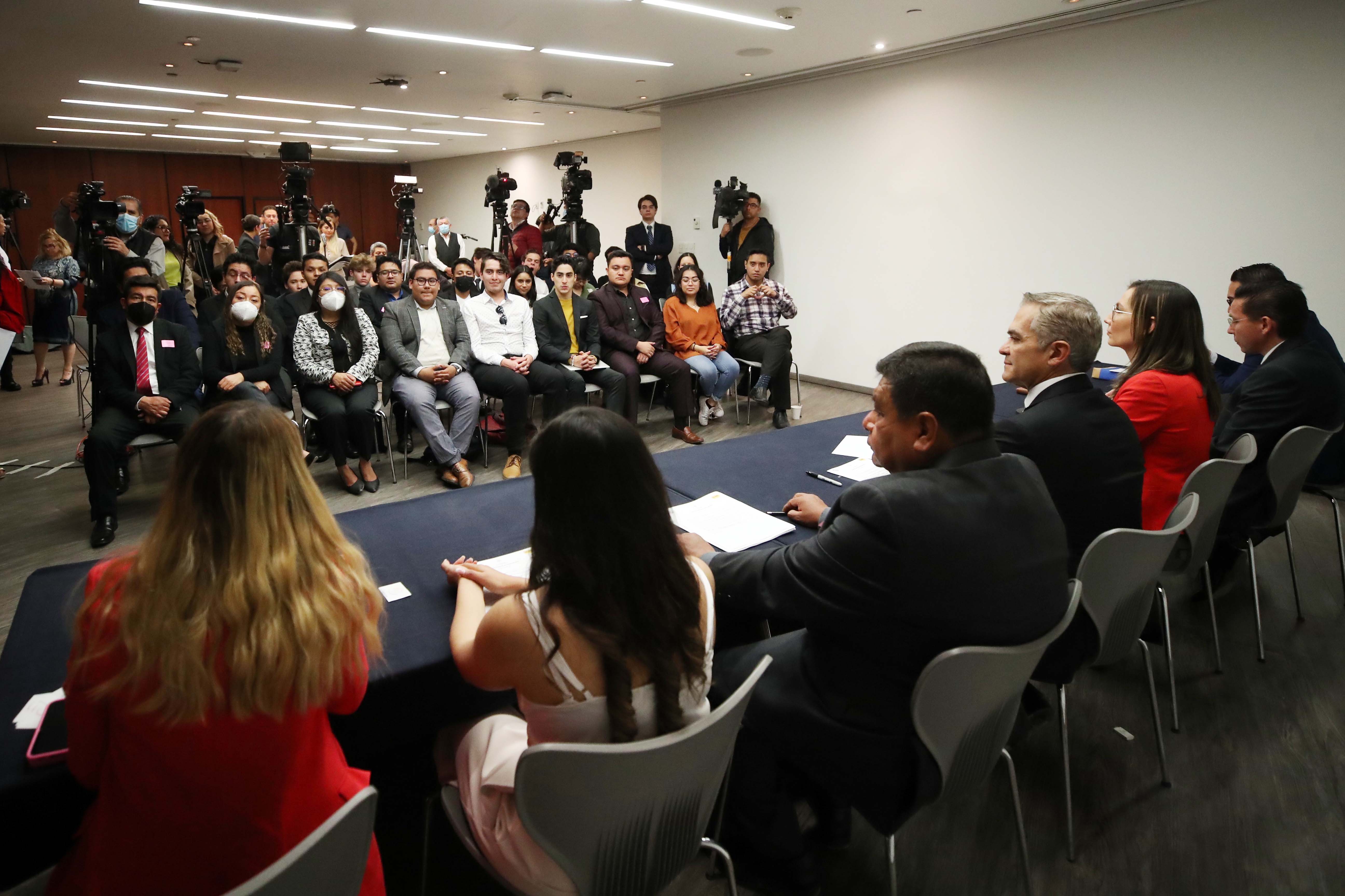 Firma de Convenio 10 por Mexico