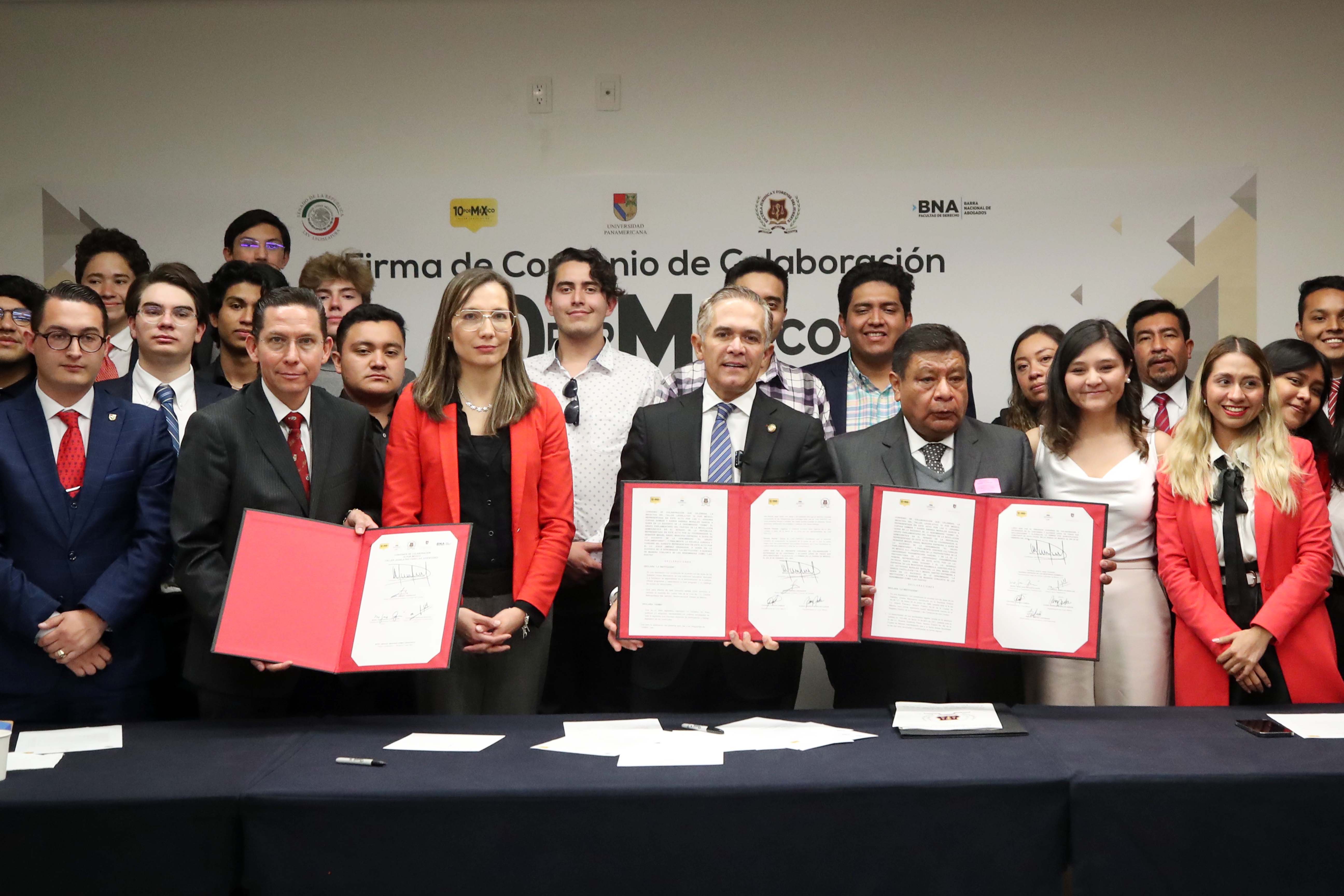 Firma de Convenio 10 por Mexico
