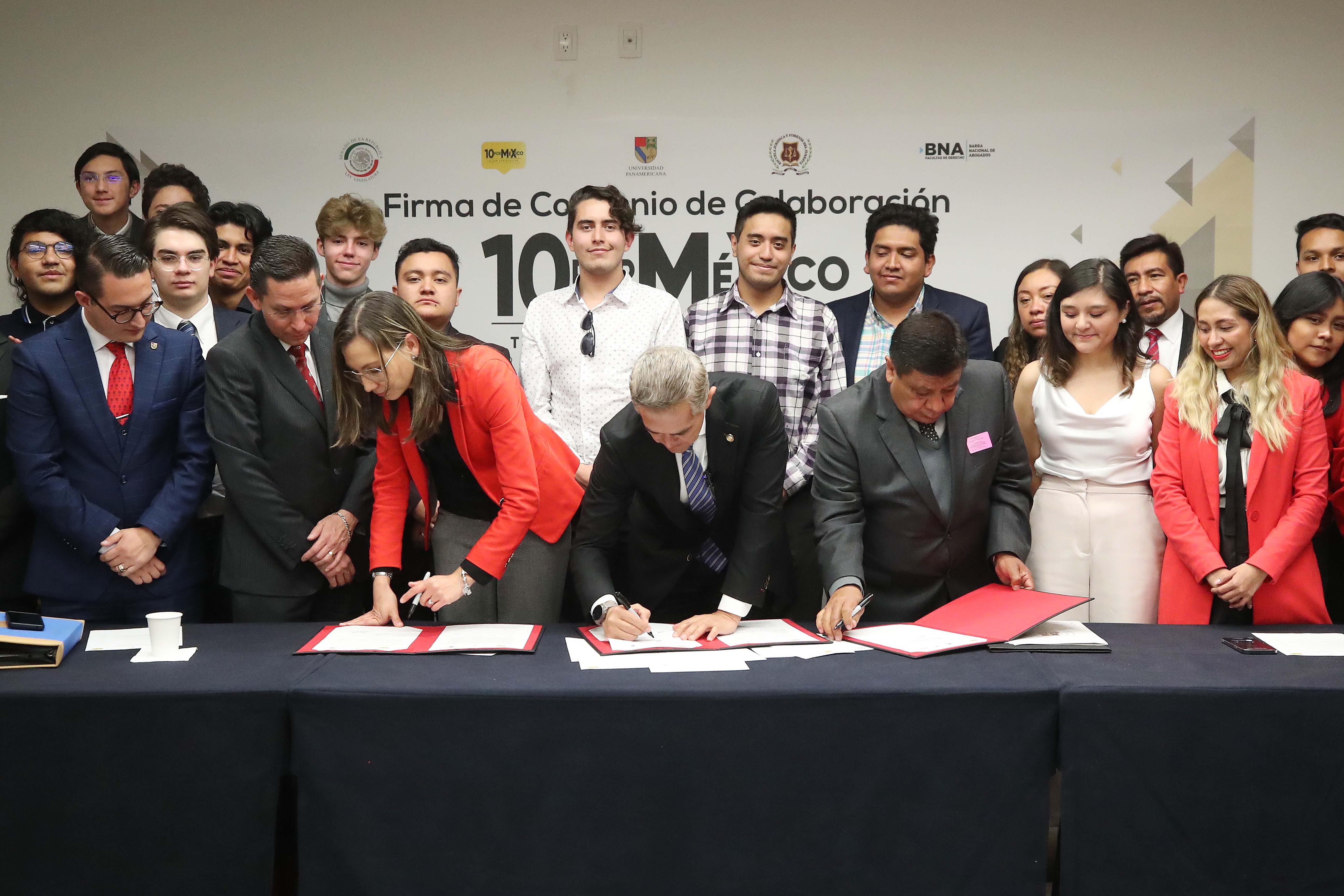 Firma de Convenio 10 por Mexico