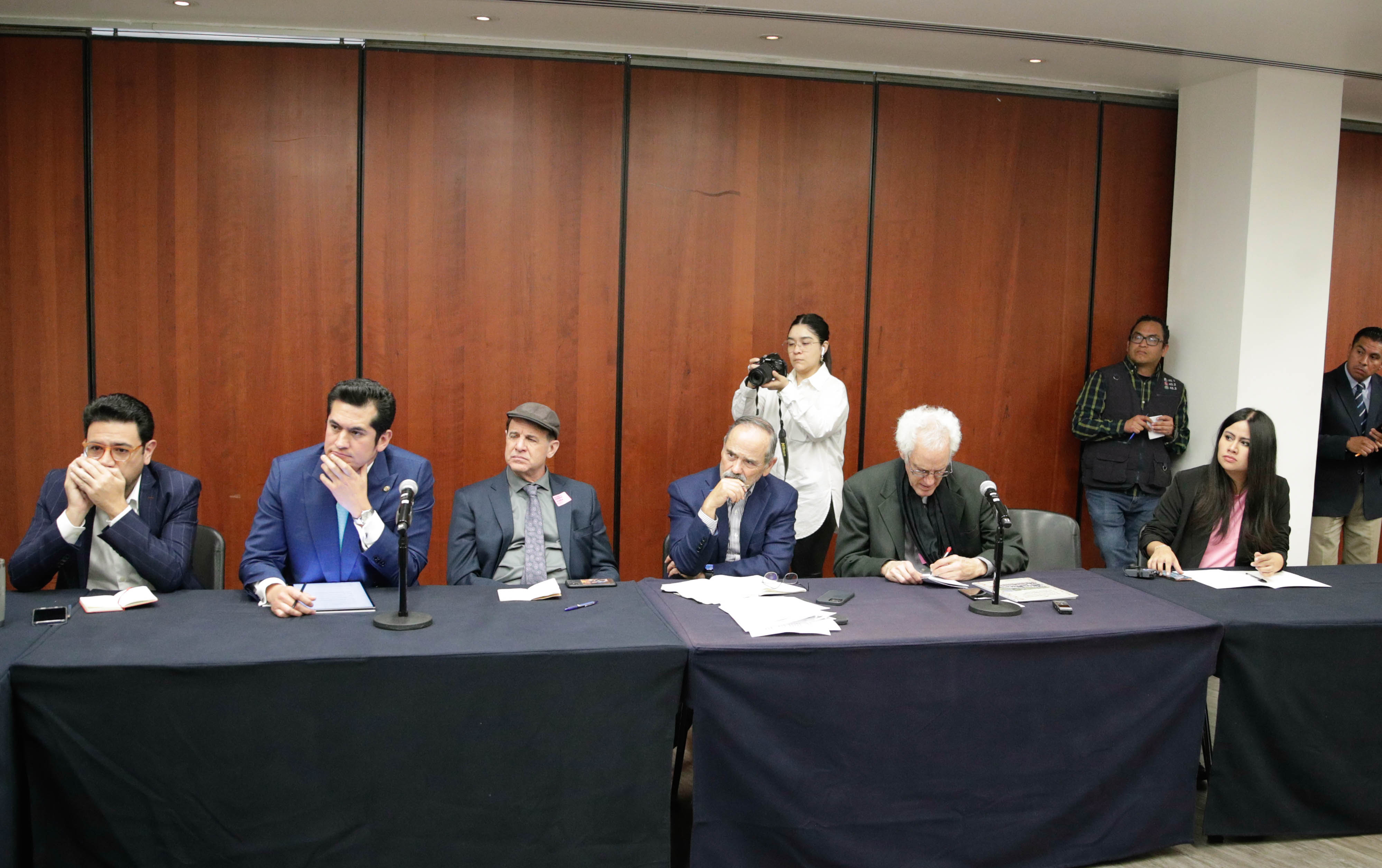 Dialogos sobre el flujo de Armas a Mexico y la ley de  armas  de Fuego y Explosivos-