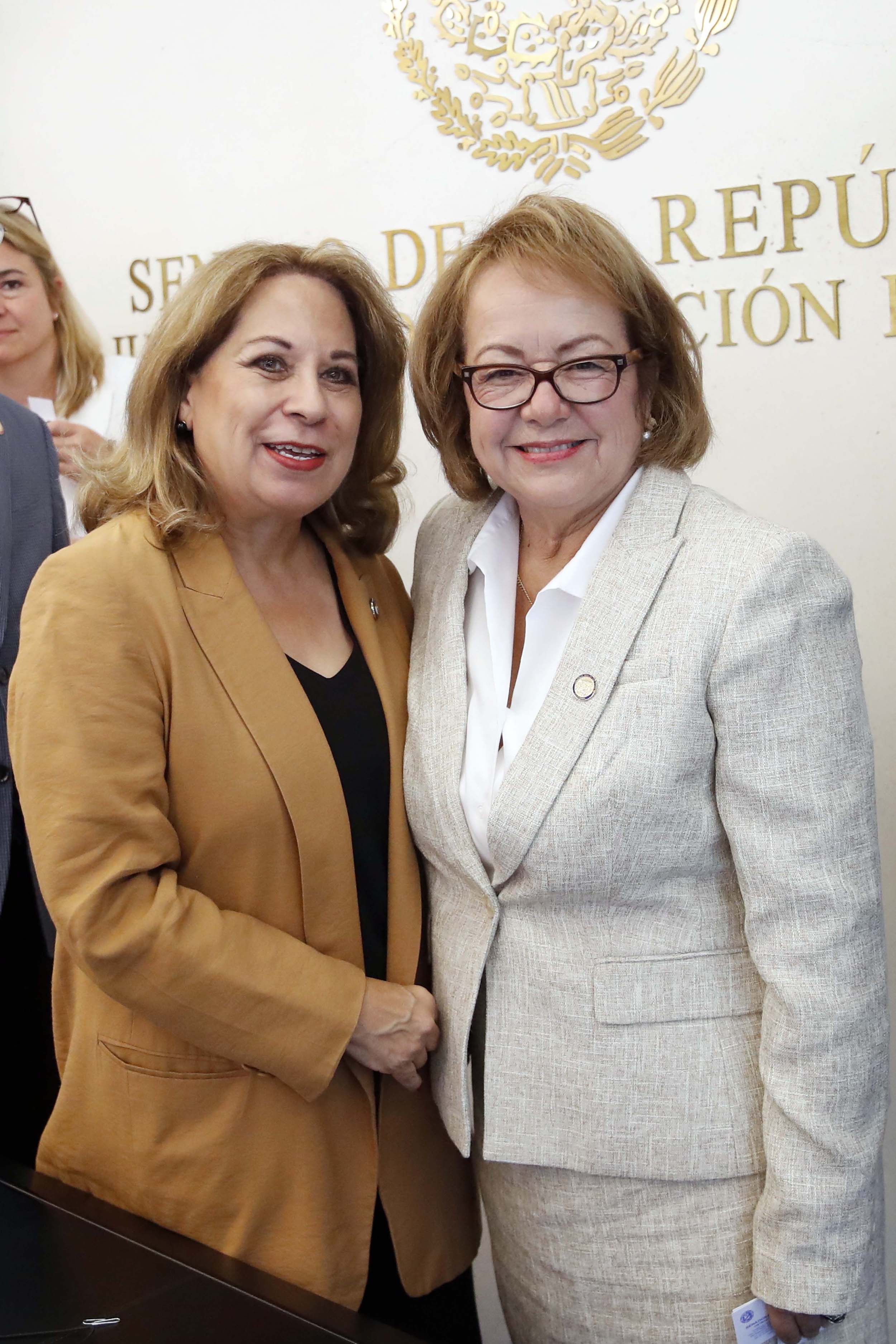 Reunion con Senadores de California