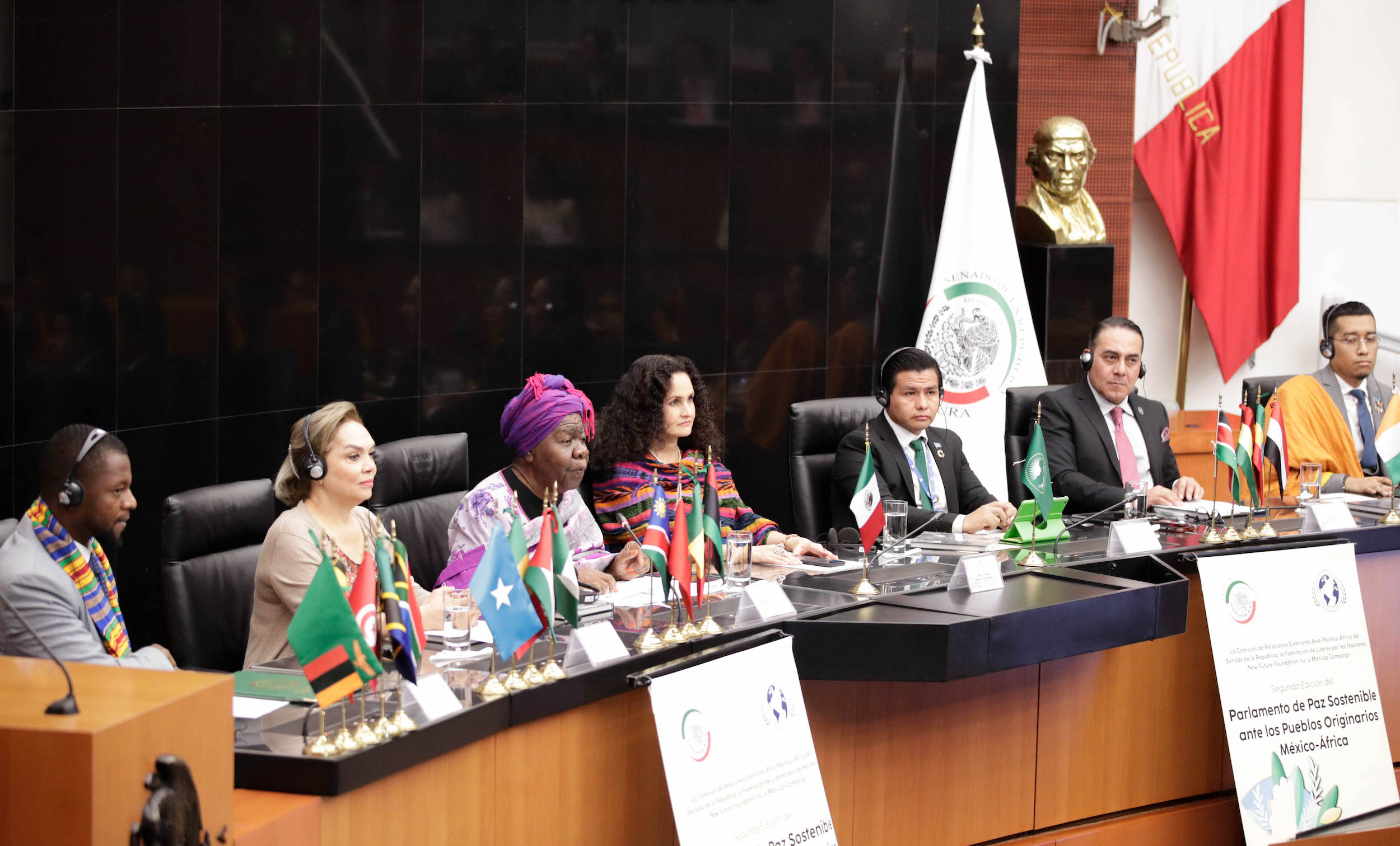 Parlamento de Paz Sostenible ante los Pueblos Originarios Meixico-Aifrica-