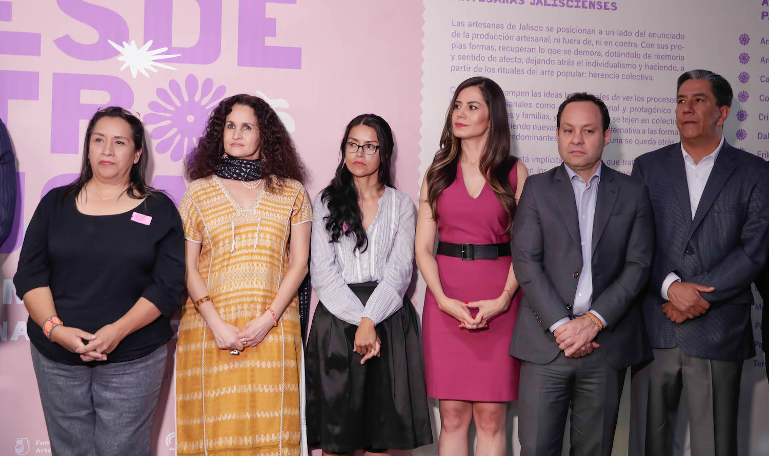Inauguracion de la exposicion de artesanas jaliscienses   Desde otro lugar  -