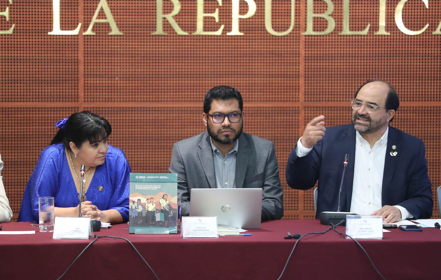 Presentacion del libro Desplazamiento forzado interno en Mexico del reconocimiento a los desafios-