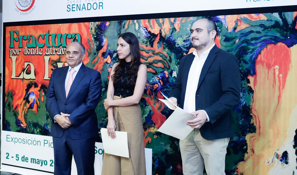 Inauguracioin de la exposicioin Fractura por donde atraviesa la luz-