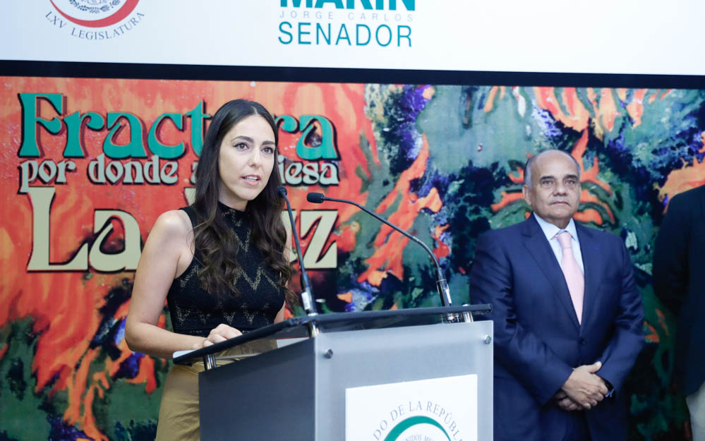 Inauguracioin de la exposicioin Fractura por donde atraviesa la luz-