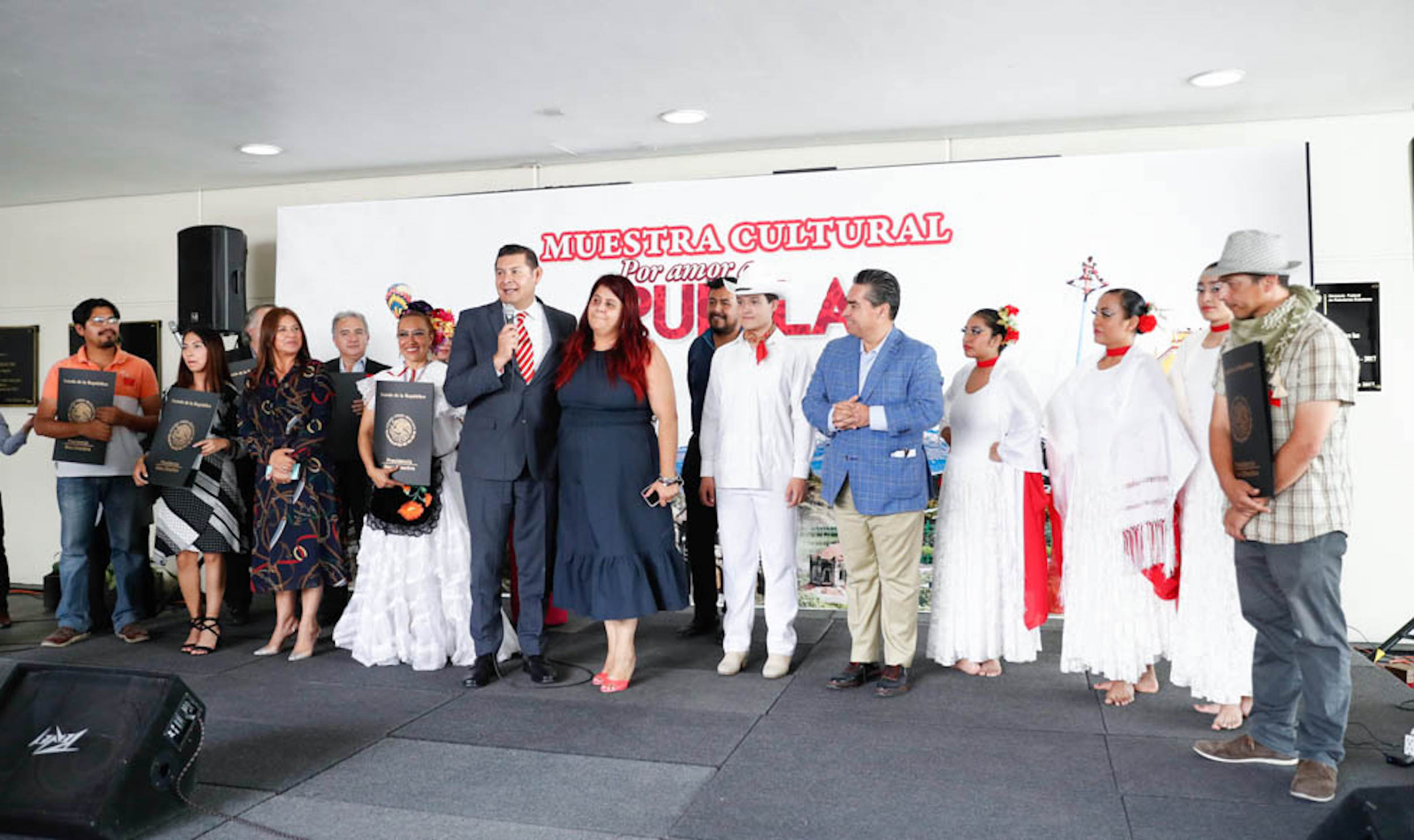 Muestra Cultural Por amor a PUEBLA-