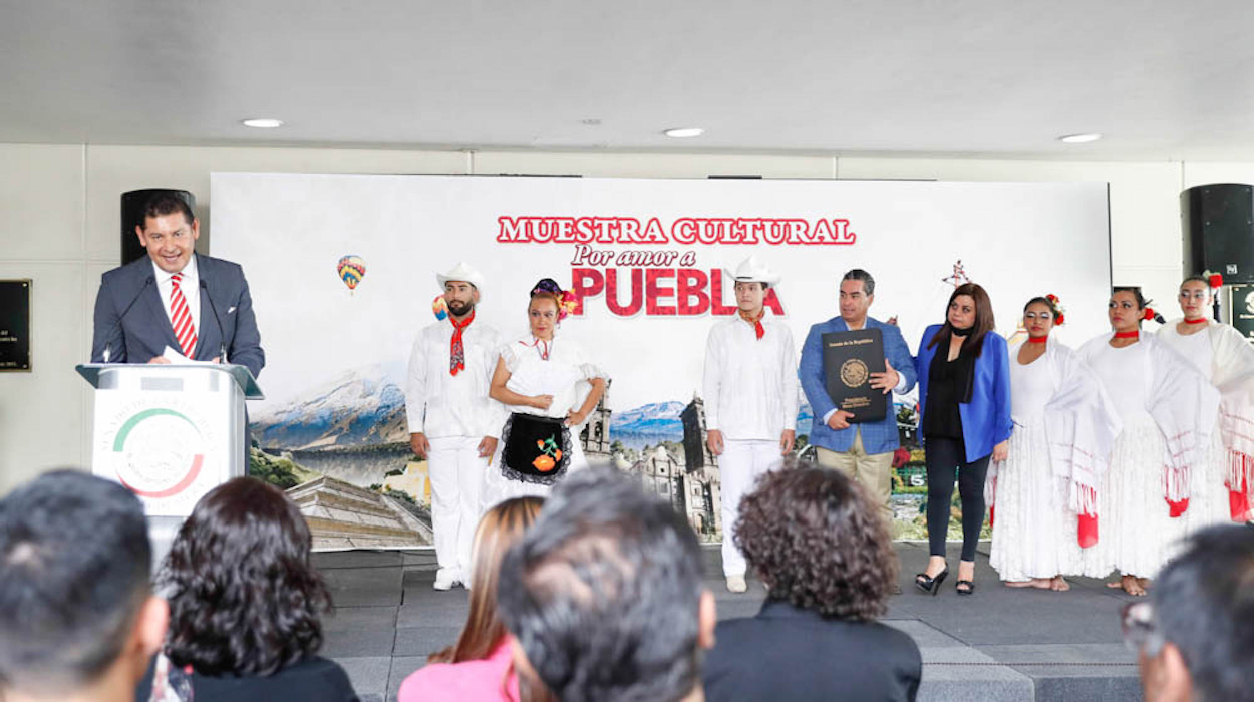 Muestra Cultural Por amor a PUEBLA-