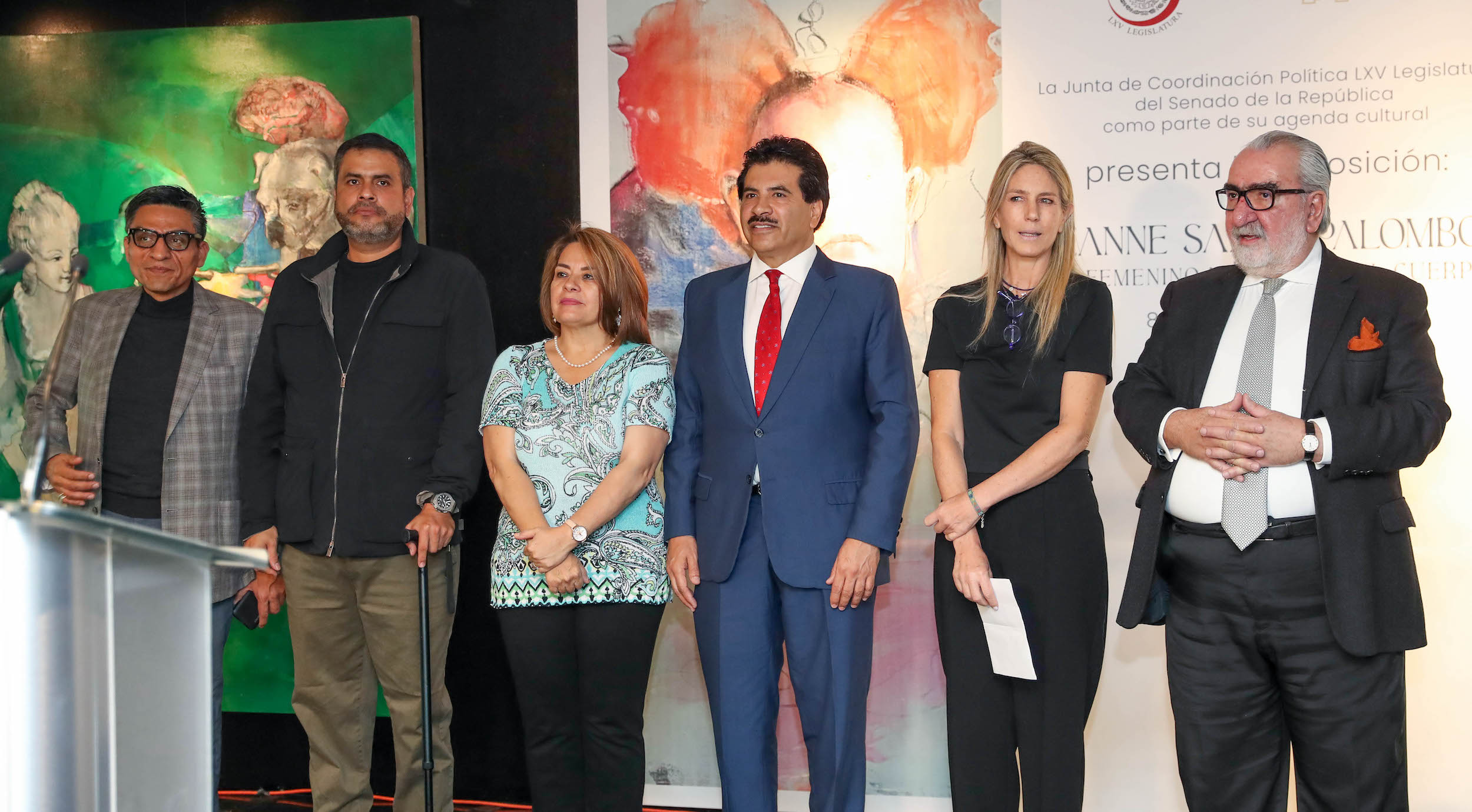 Inauguracioen de la exposicioen   Lo femenino maes allae del cuerpo   de la artista Jeanne Saade Palombo-