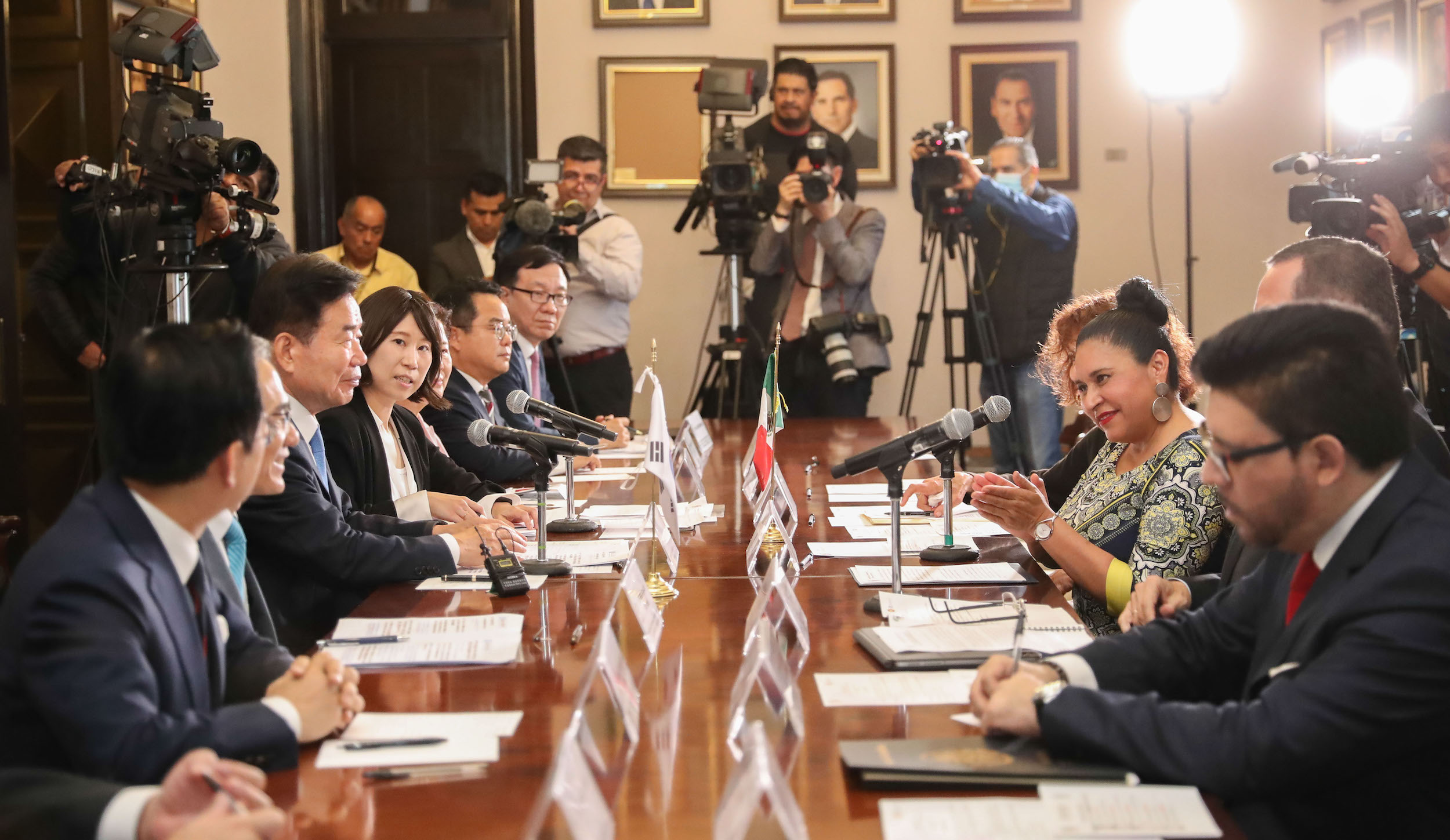 Visita del  presidente de la Asamblea Nacional de la Repuiblica de Corea-