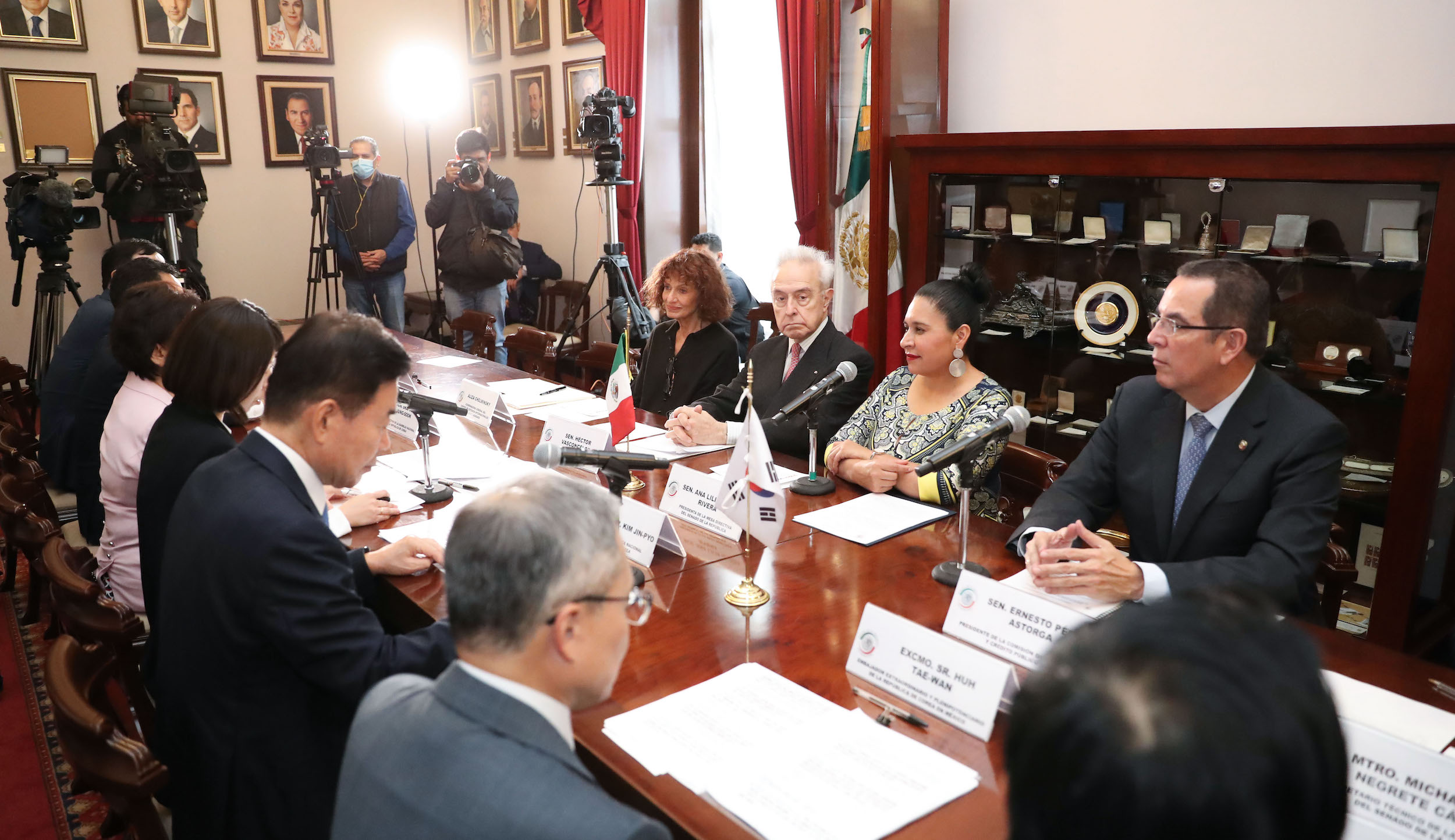 Visita del  presidente de la Asamblea Nacional de la Repuiblica de Corea-