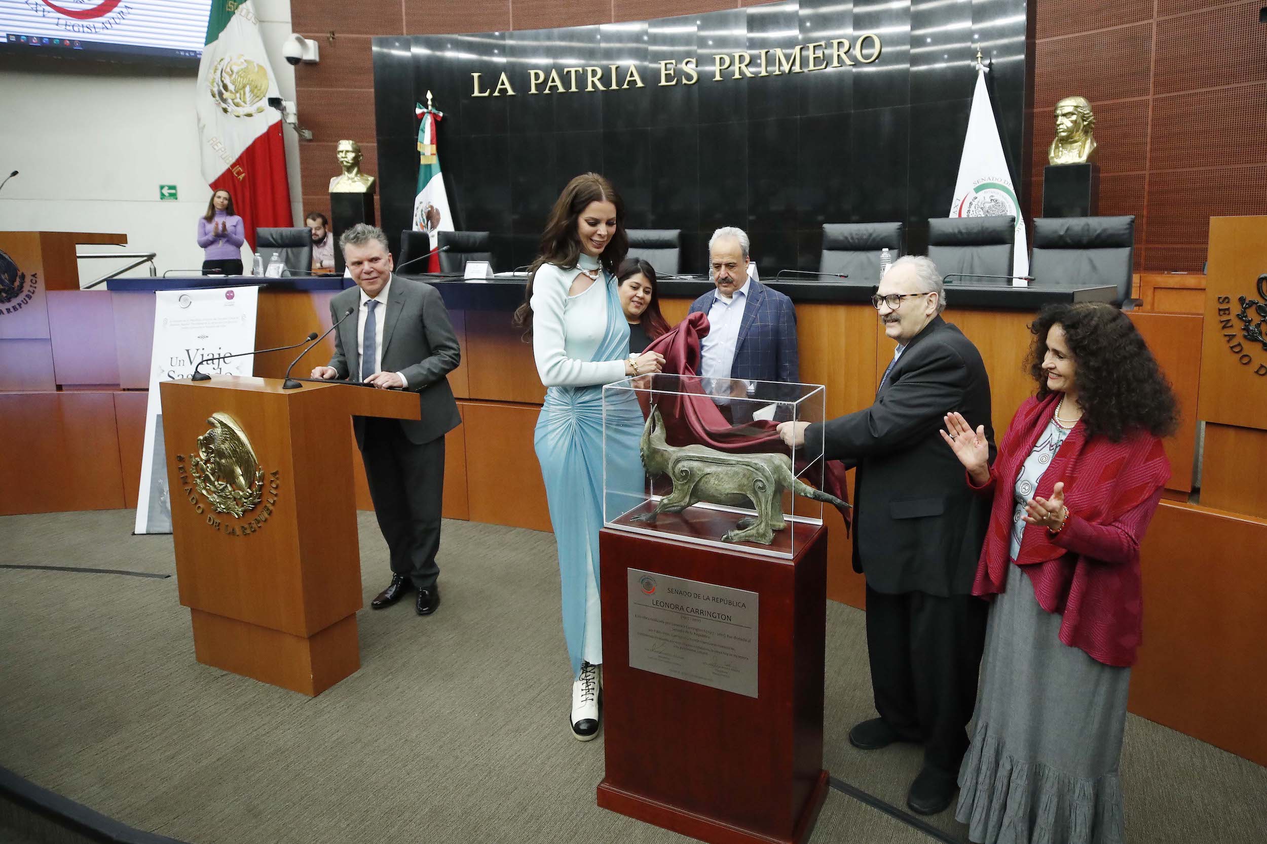 Inauguracioin de le exposicioin Un viaje sagrado