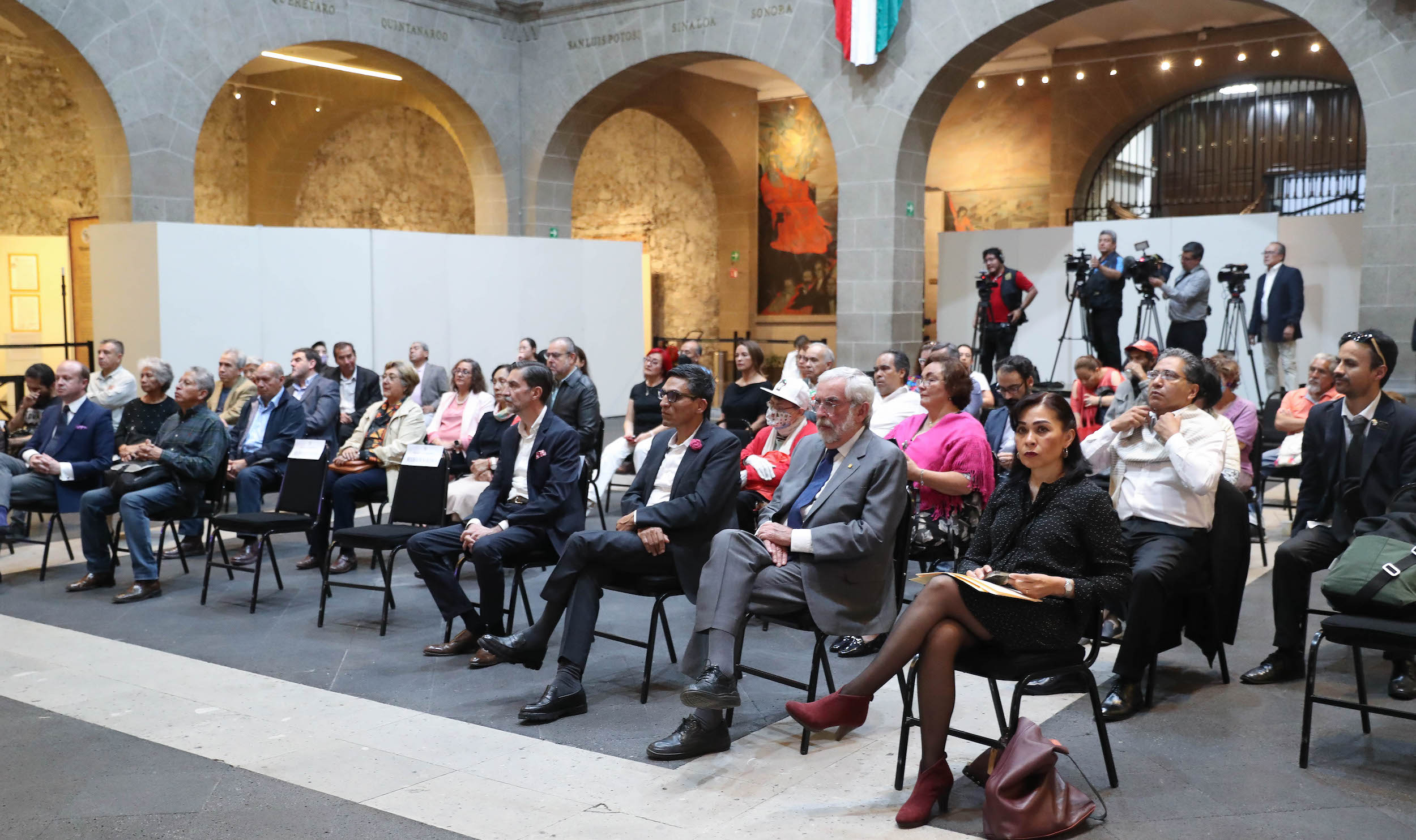 Presentacion del Libro   Juarez a 150 anos de su muerte  -