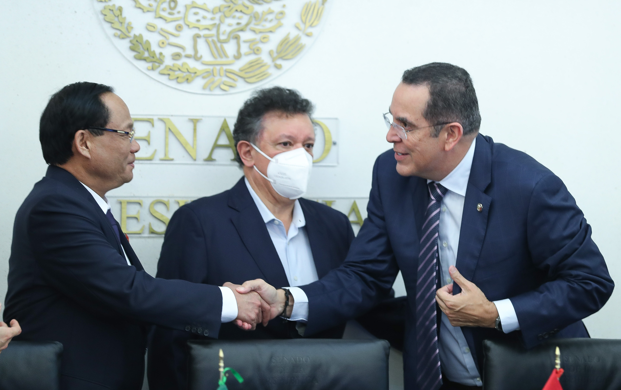 Visita del vicepresidente de la Asamblea Nacional de la Repuiblica Socialista de Vietnam-
