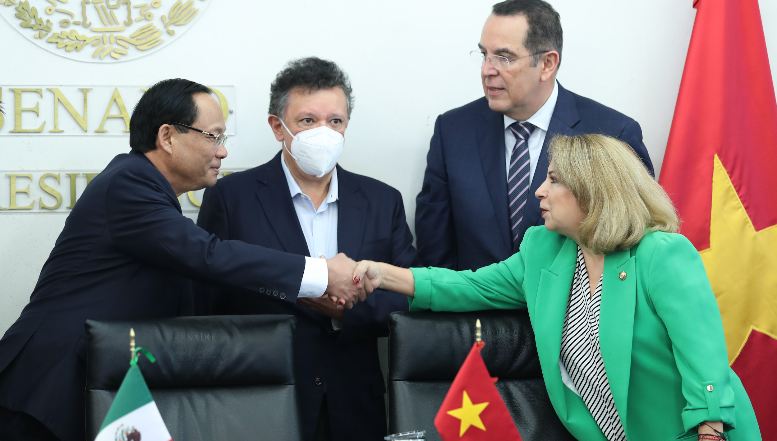 Visita del vicepresidente de la Asamblea Nacional de la Repuiblica Socialista de Vietnam-