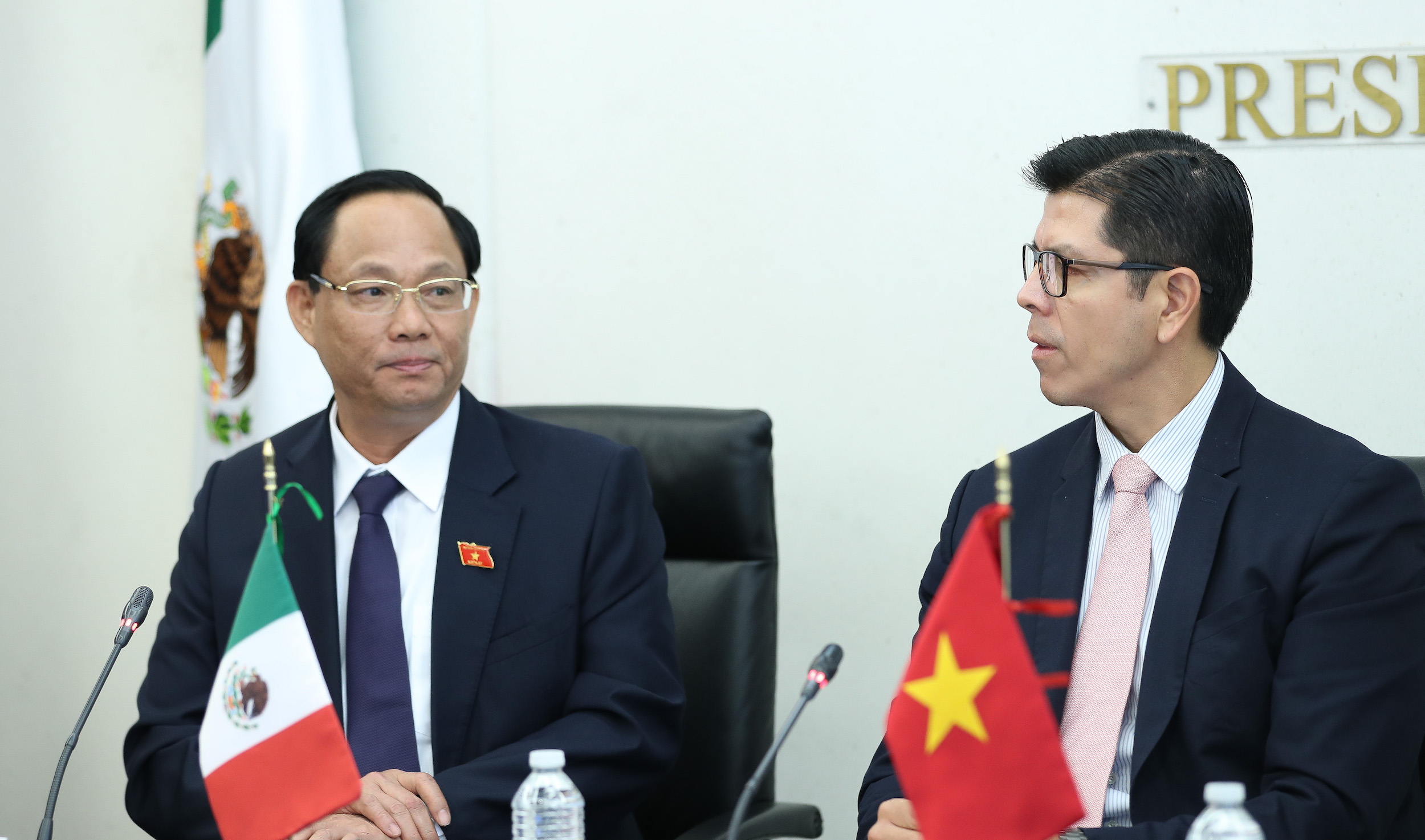 Visita del vicepresidente de la Asamblea Nacional de la Repuiblica Socialista de Vietnam-