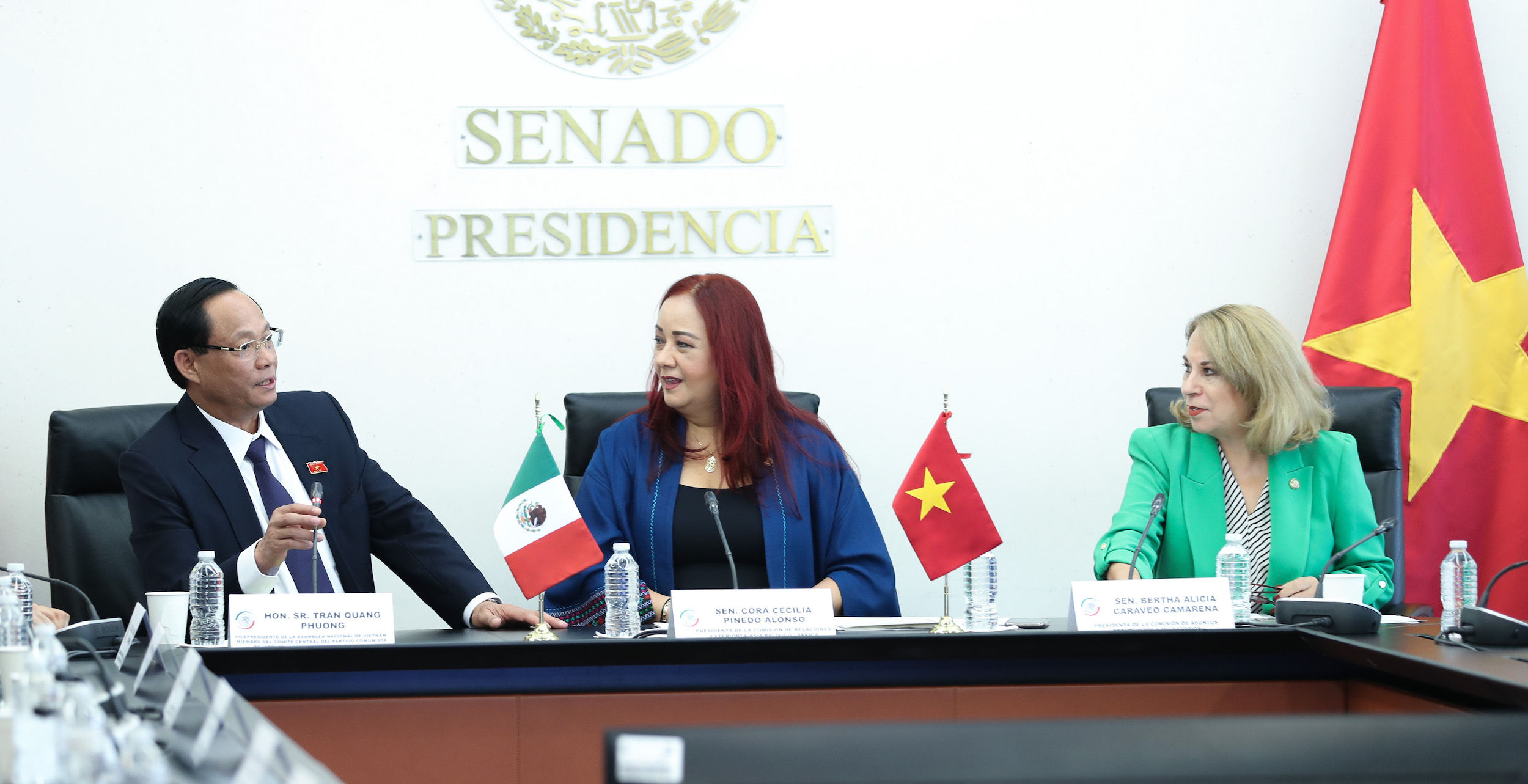 Visita del vicepresidente de la Asamblea Nacional de la Repuiblica Socialista de Vietnam-