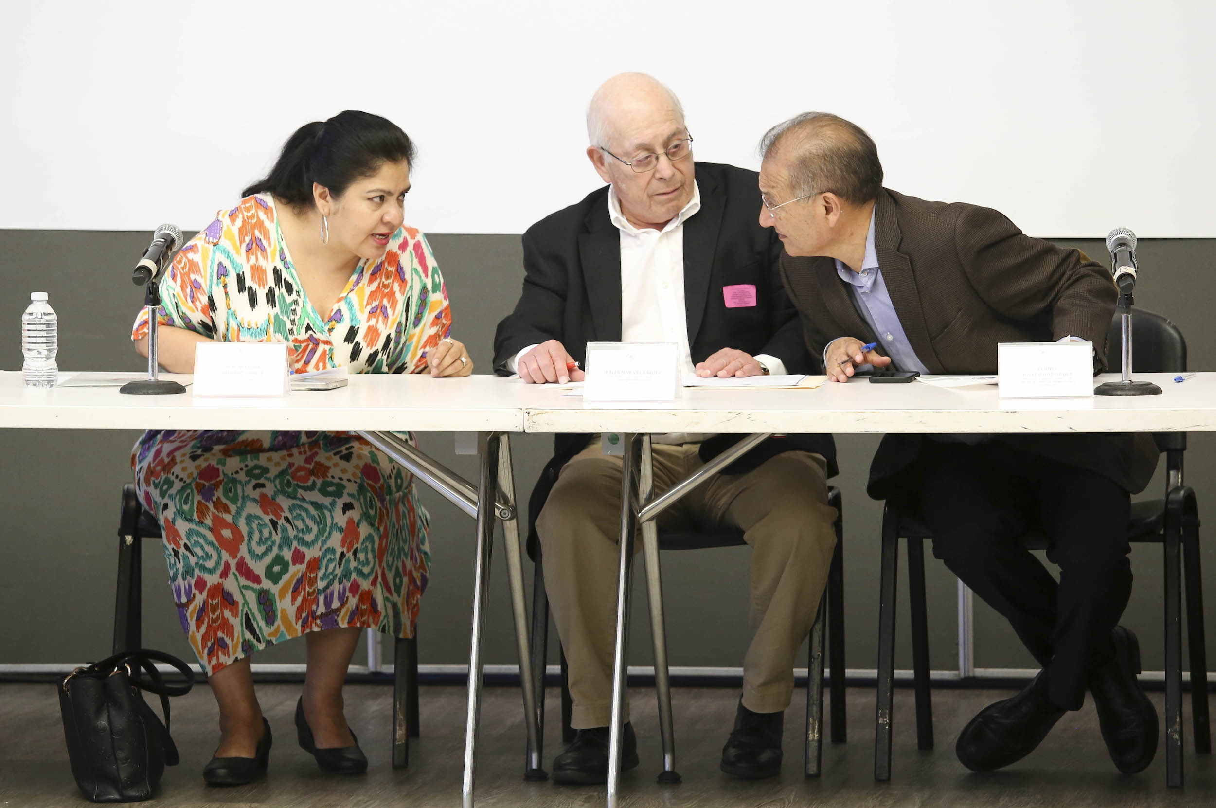 Conversatorio Los Derechos Humanos de los Migrantes en Estados Unidos-