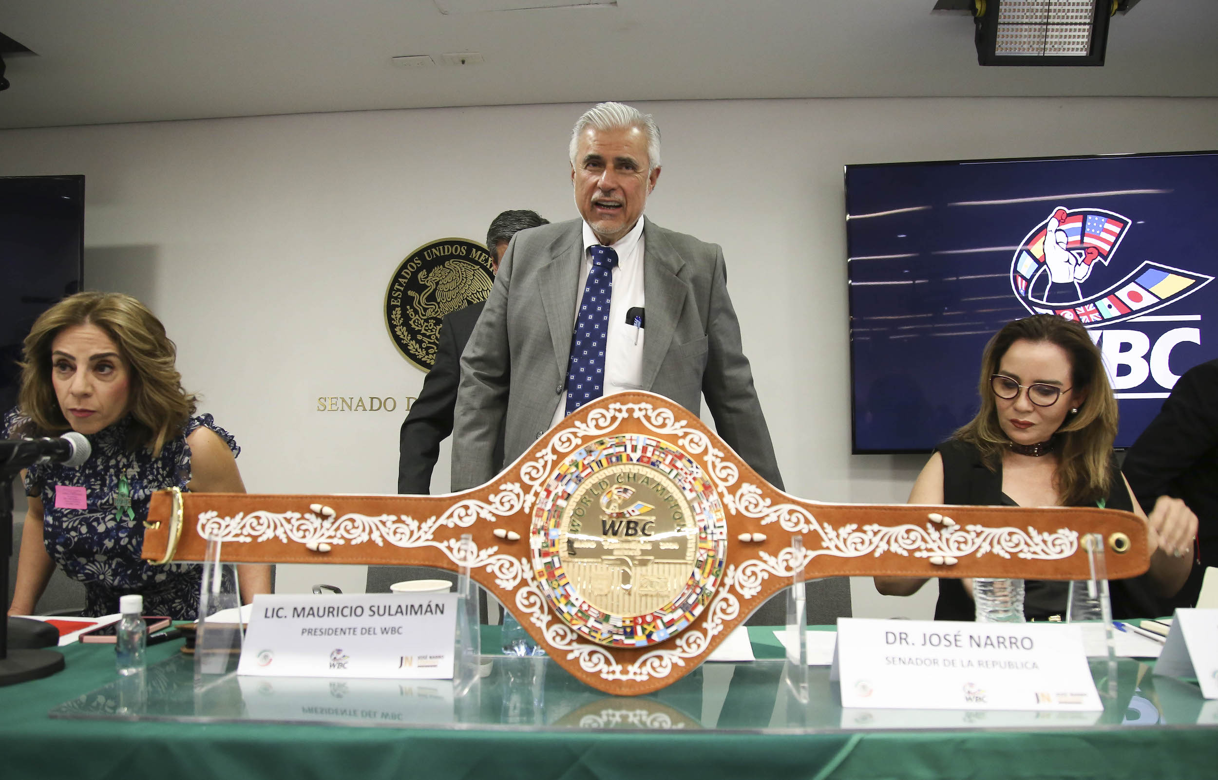 Conferencia Martes de Cafe con el Consejo Mundial de Boxeo-