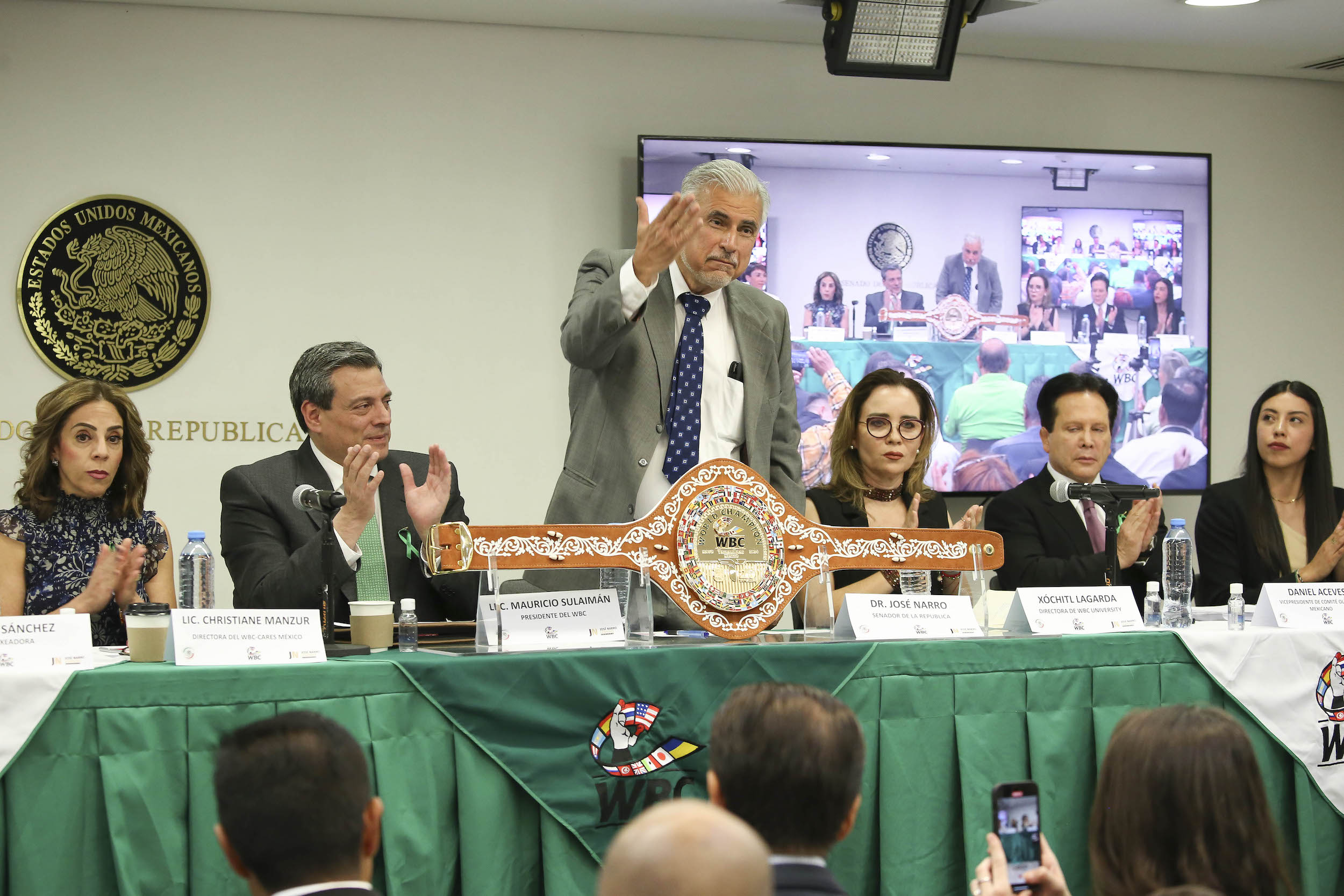 Conferencia Martes de Cafe con el Consejo Mundial de Boxeo-