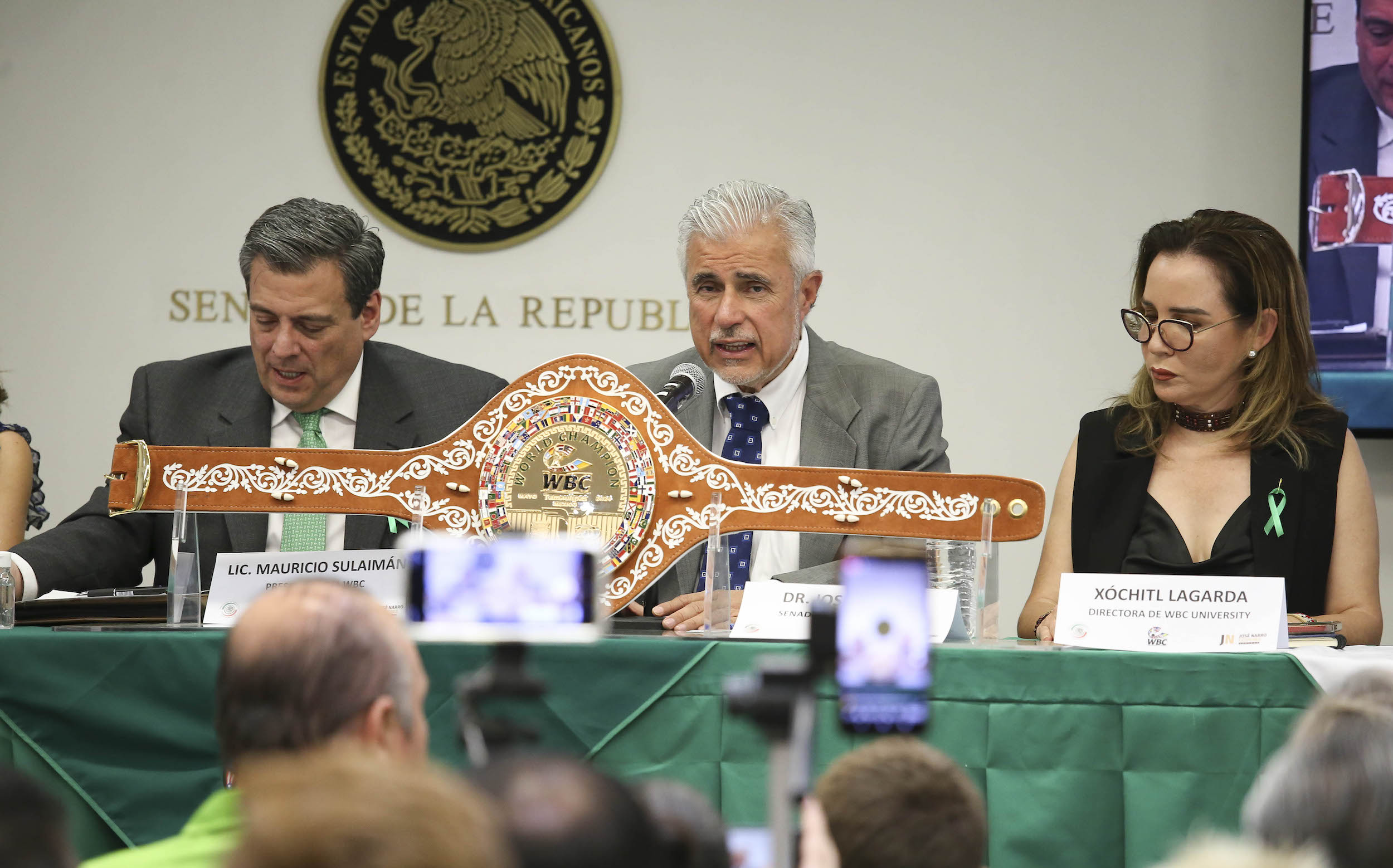 Conferencia Martes de Cafe con el Consejo Mundial de Boxeo-