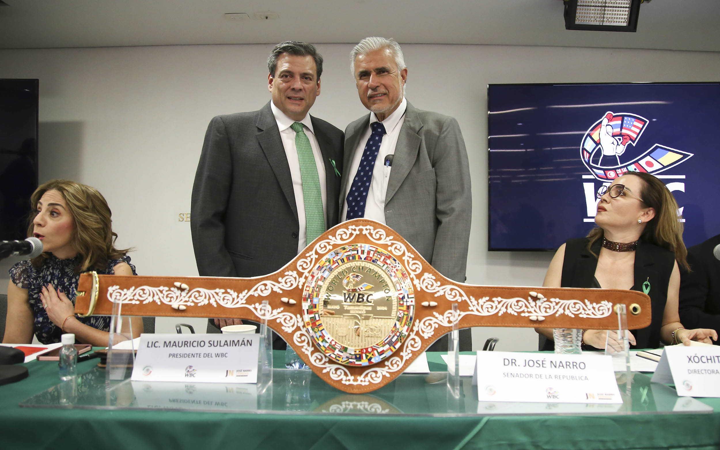 Conferencia Martes de Cafe con el Consejo Mundial de Boxeo-