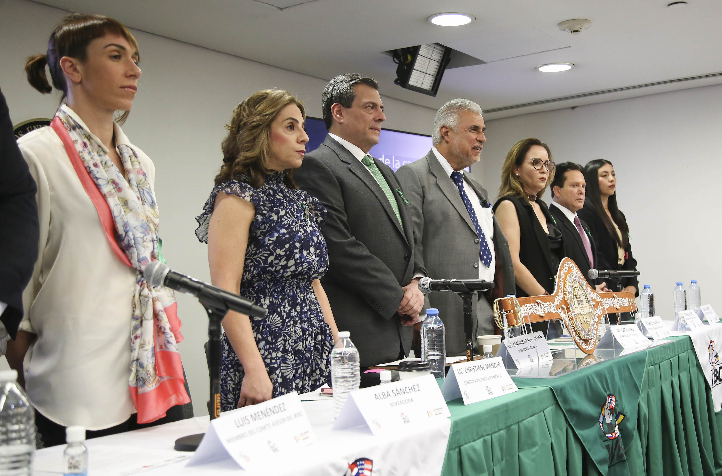 Conferencia Martes de Cafe con el Consejo Mundial de Boxeo-