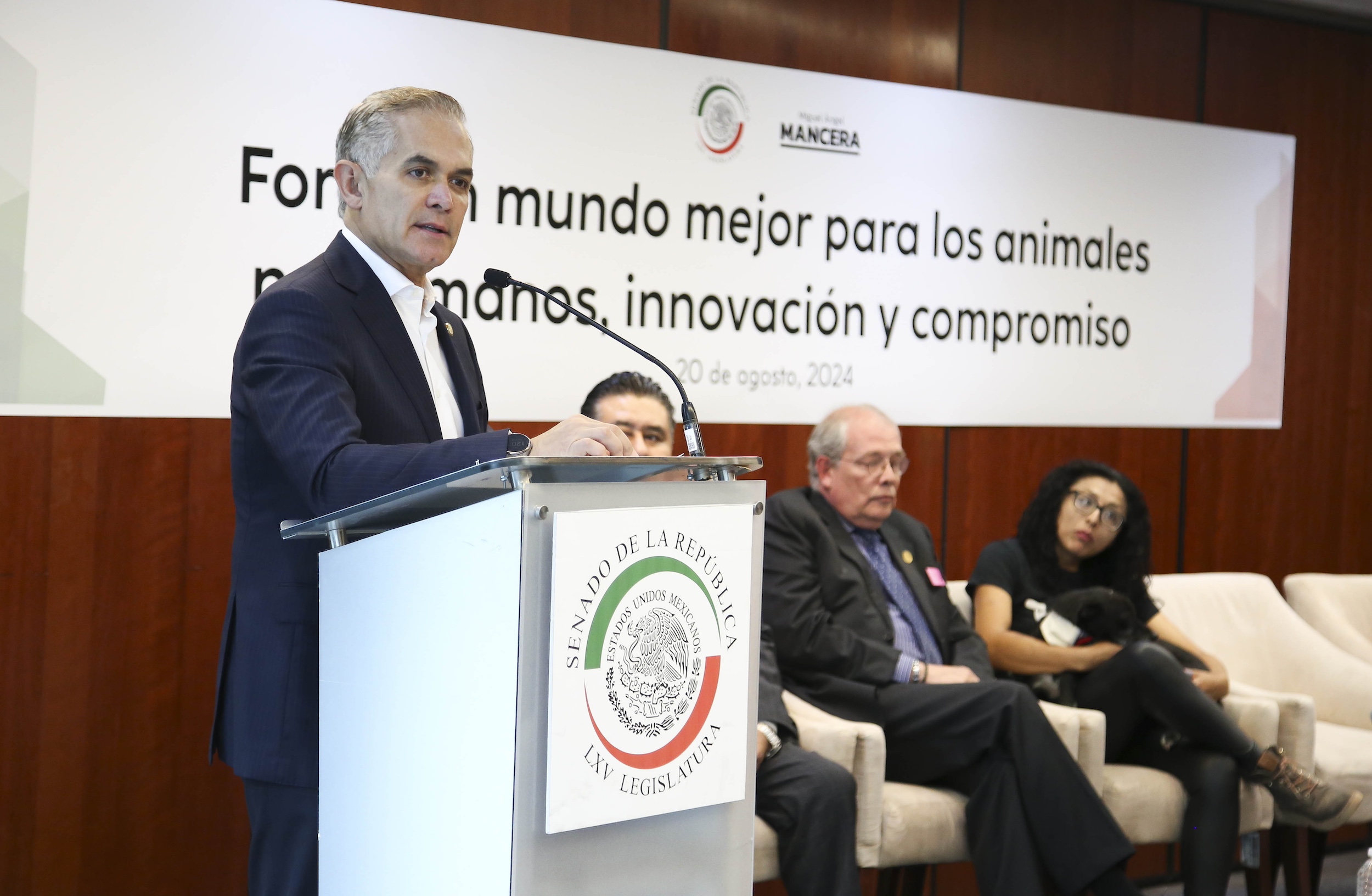 Foro Un Mundo Mejor para los Animales No Humanos-