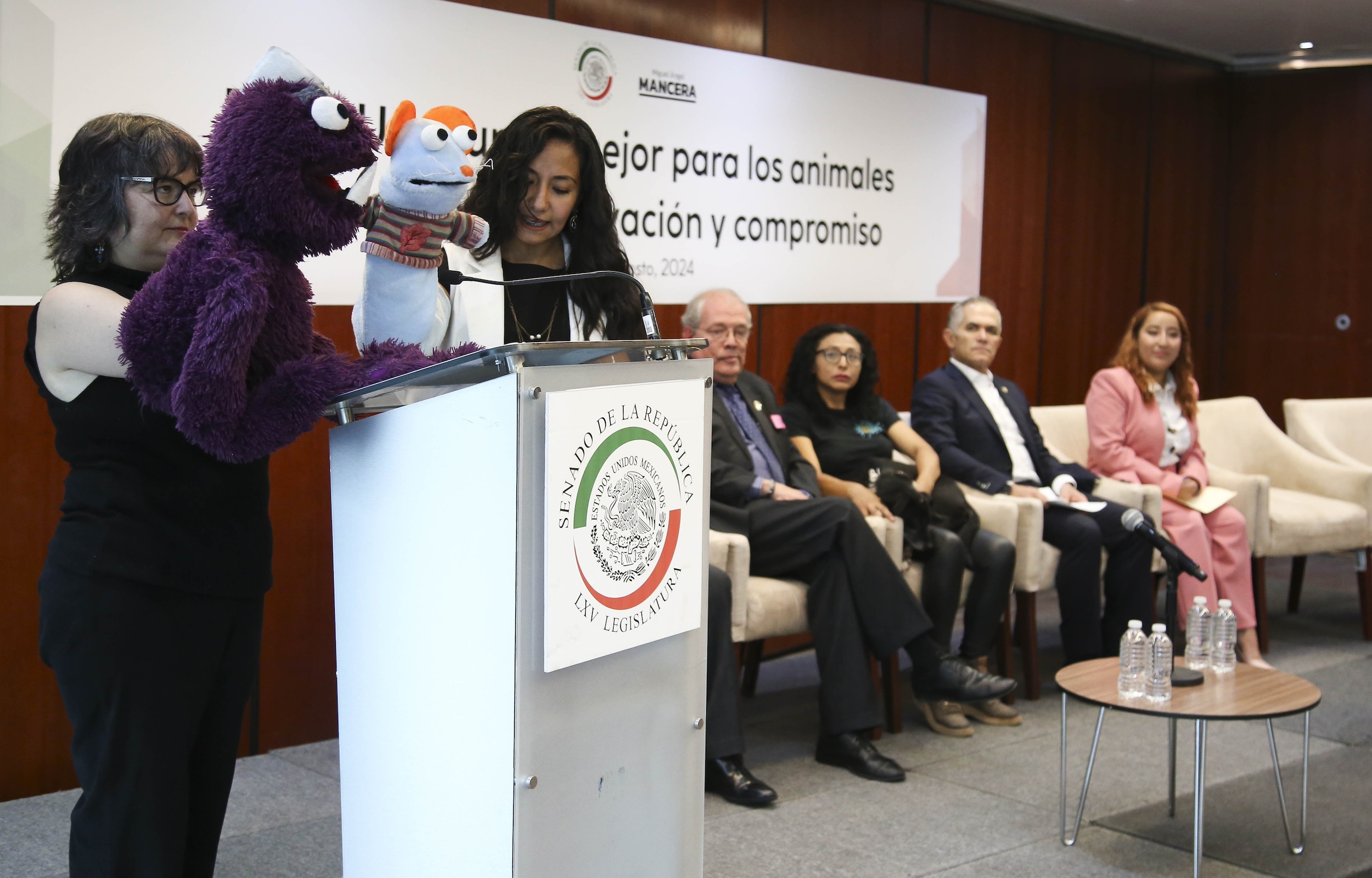 Foro Un Mundo Mejor para los Animales No Humanos-