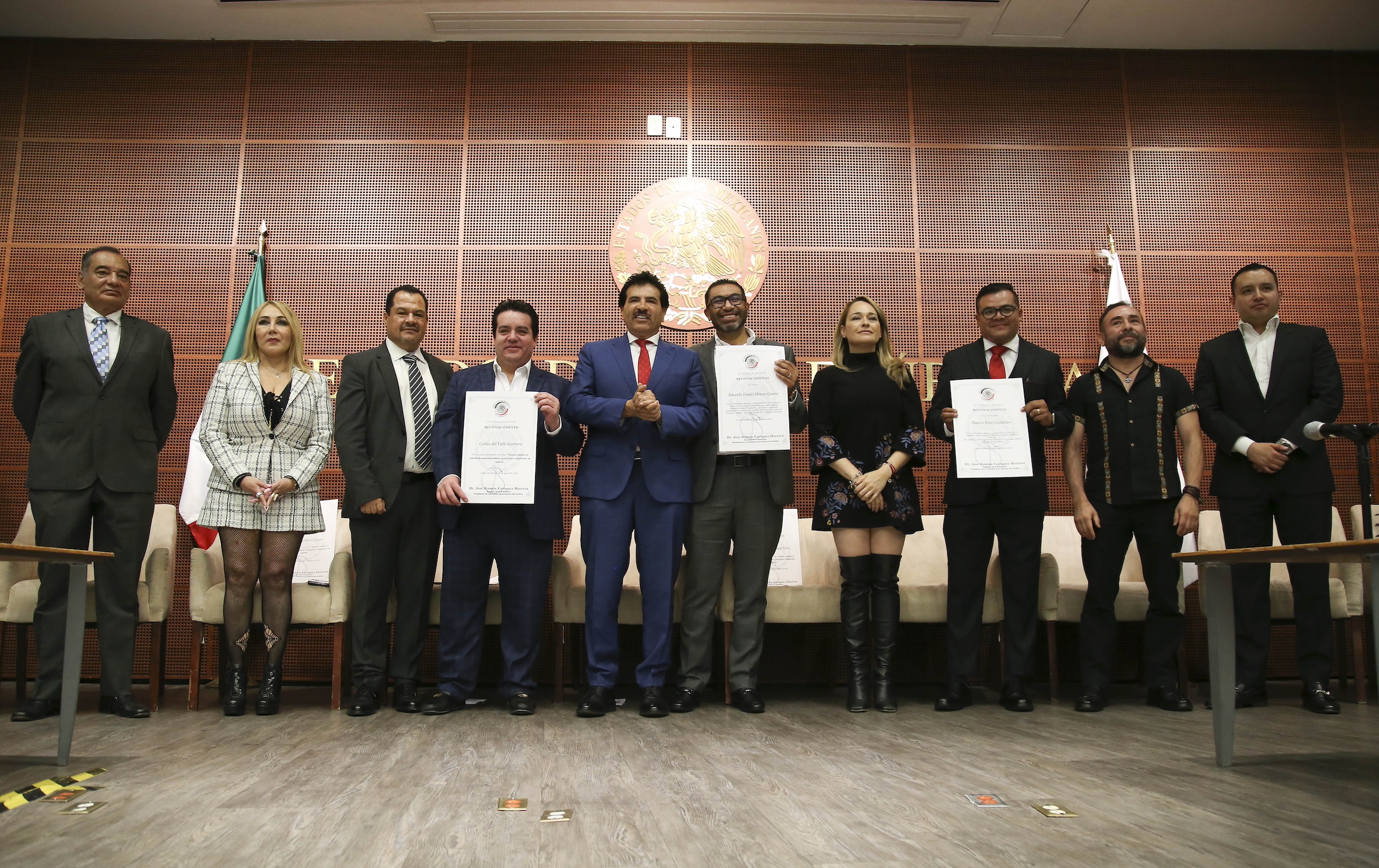 Presentacion del Libro Desafio y Debate en Materia de Seguridad Publica-