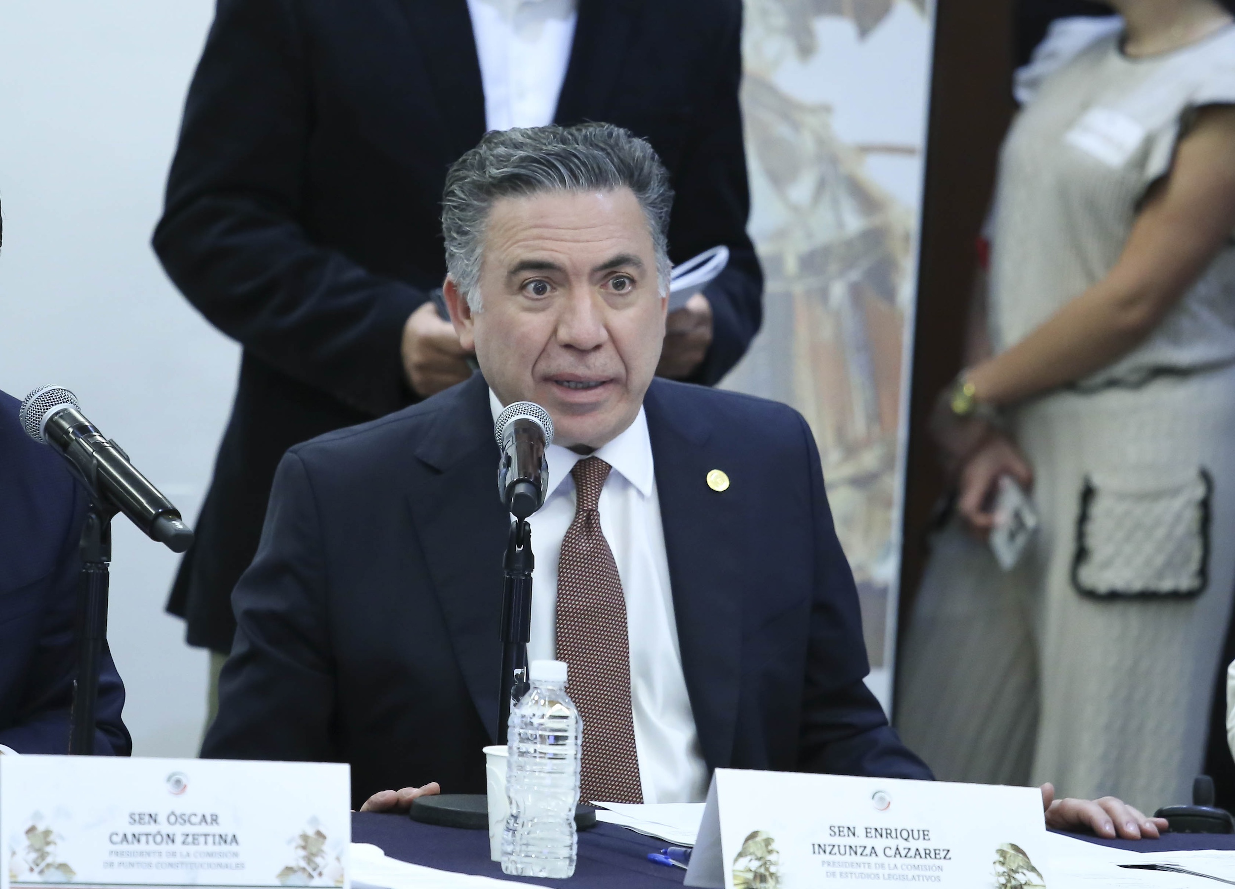 Comisiones Unidas Puntos Constitucionales Salud y Estudios Legislativos-
