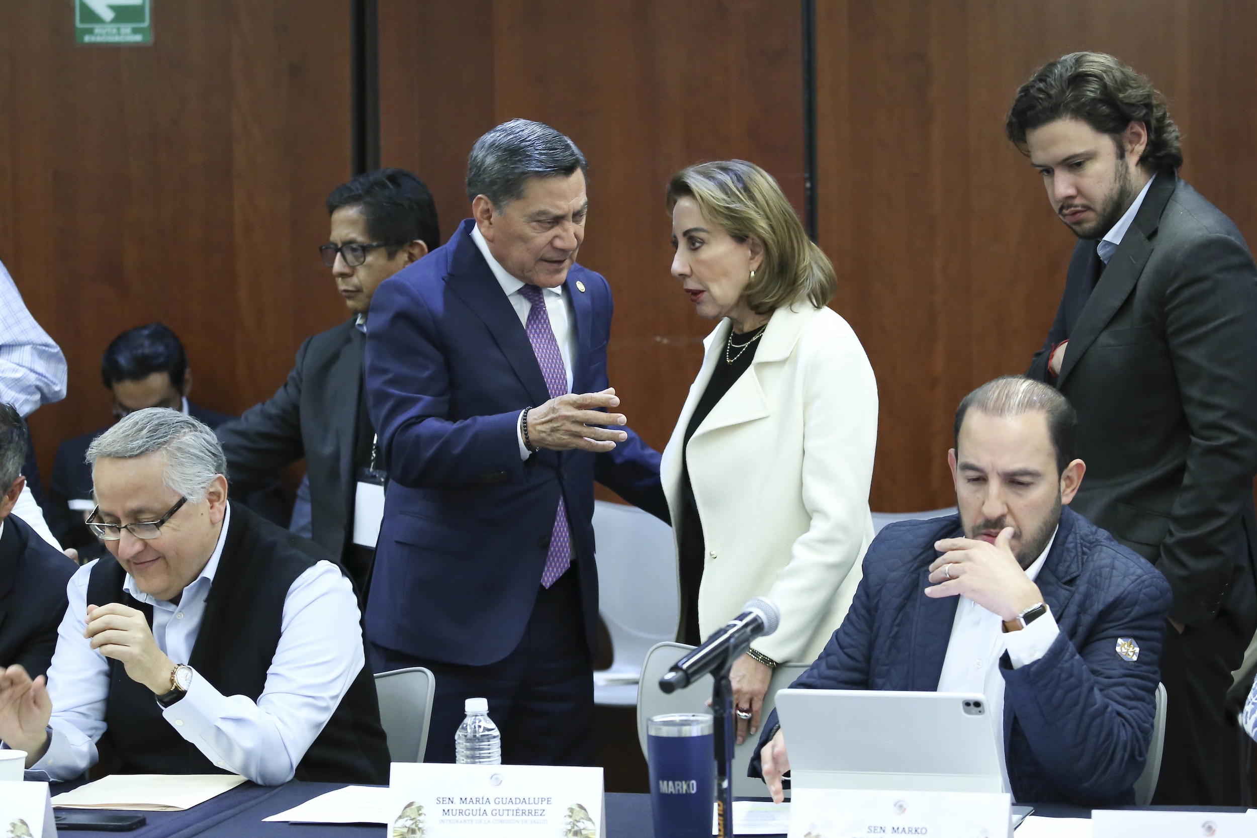 Comisiones Unidas Puntos Constitucionales Salud y Estudios Legislativos-