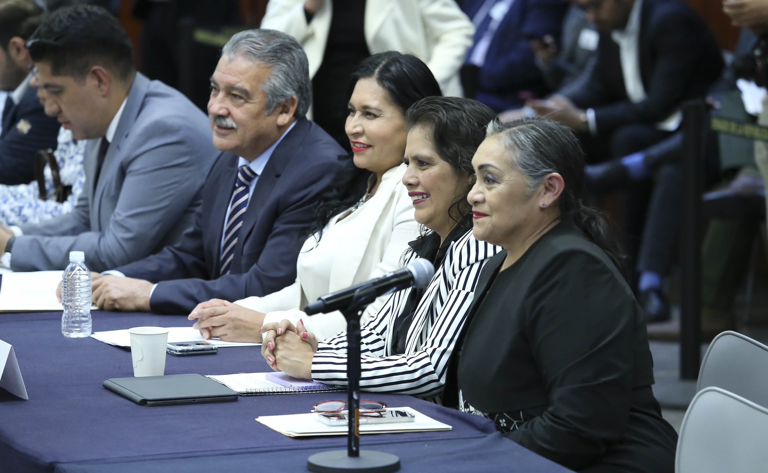 Comisiones Unidas Puntos Constitucionales Salud y Estudios Legislativos-