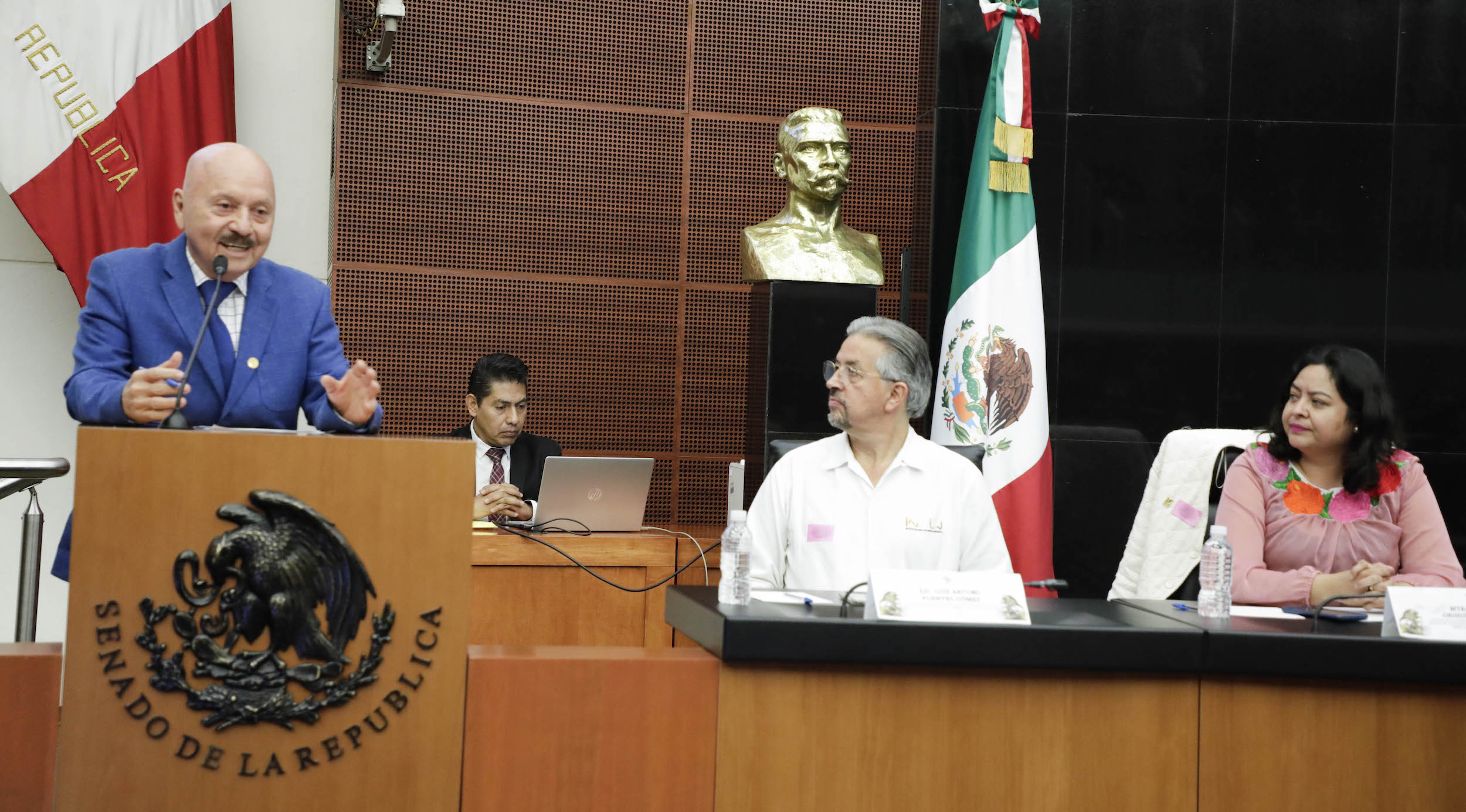 Foro de Interpretes de Lenguas en el Sector Salud-