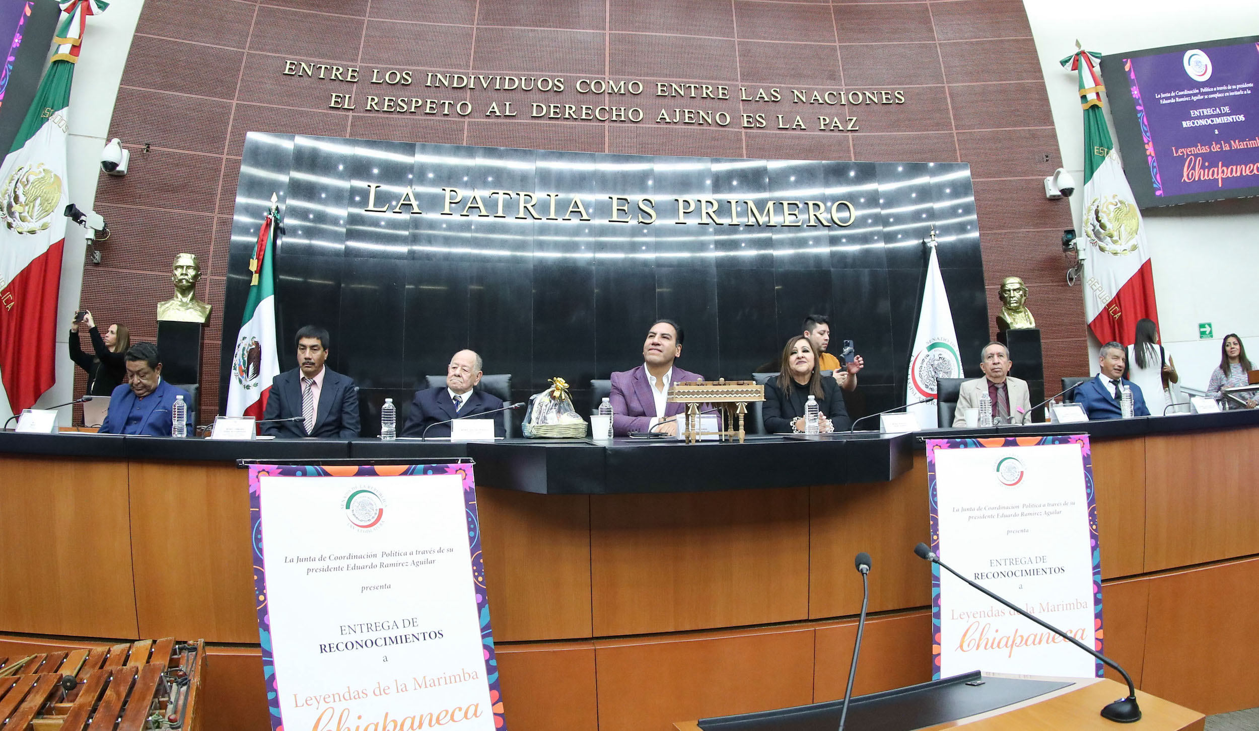 Entrega de Reconocimientos a Leyendas de Marimba Chiapaneca-