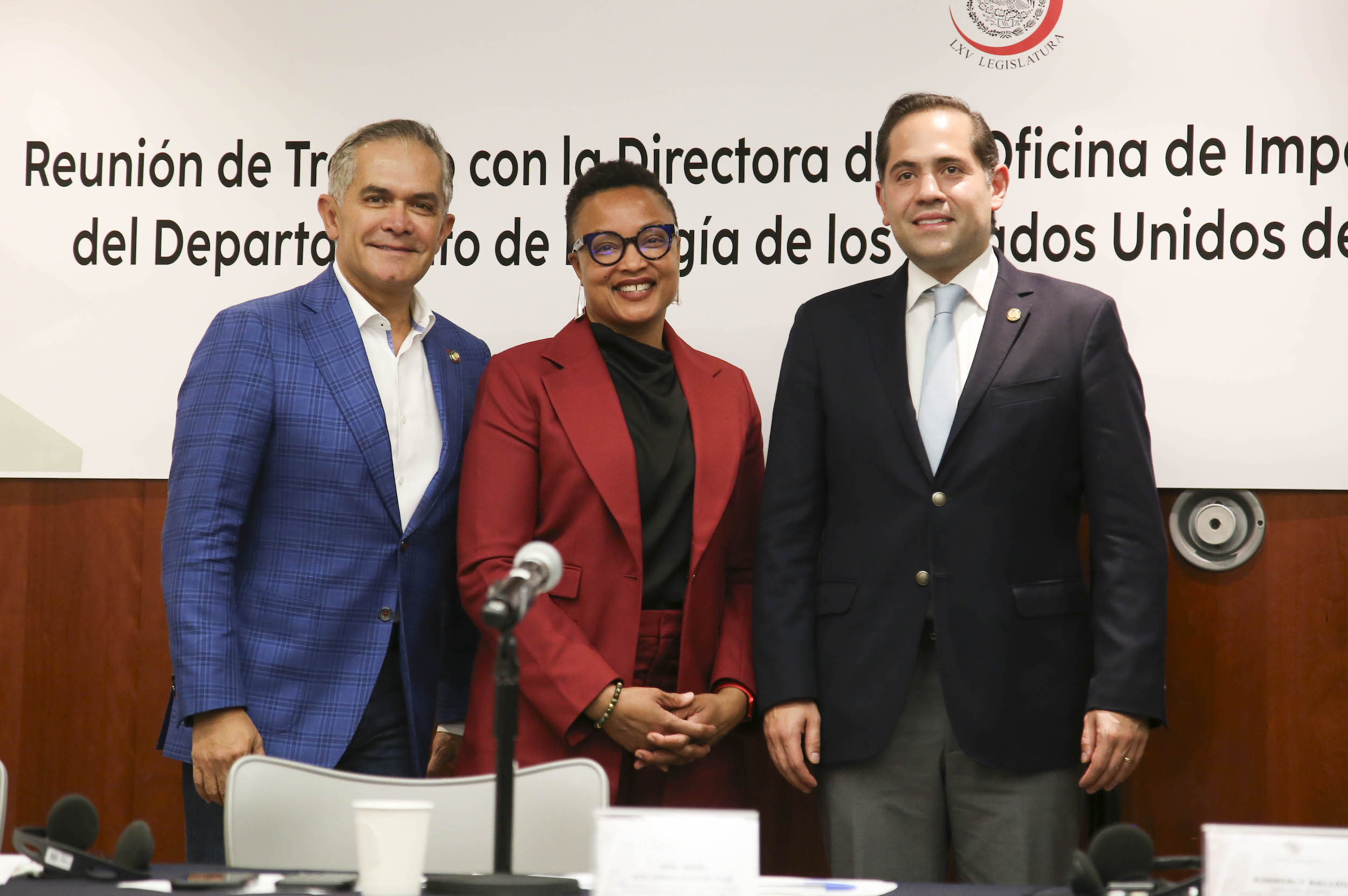 Reunion de Trabajo de la Comision de Medio Ambiente con Shalanda Baker-