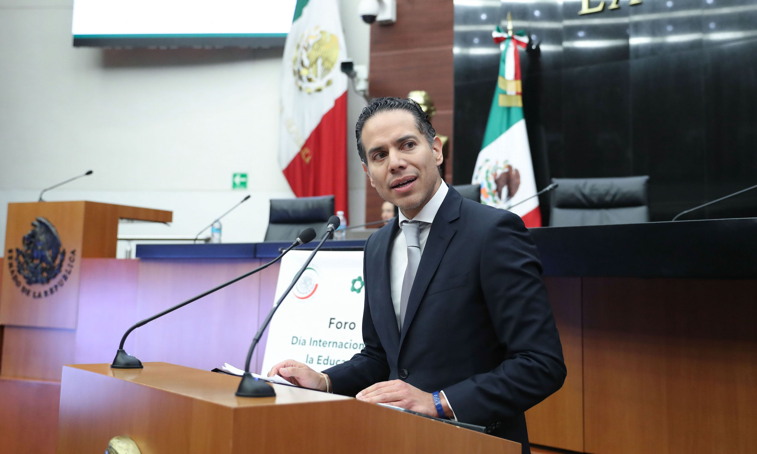 Foro Un nuevo rumbo para la educacioin en Meixico-