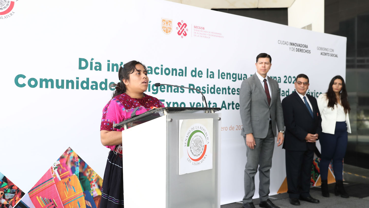 Inauguracion de la expo-venta artesanal de comunidades indigenas-