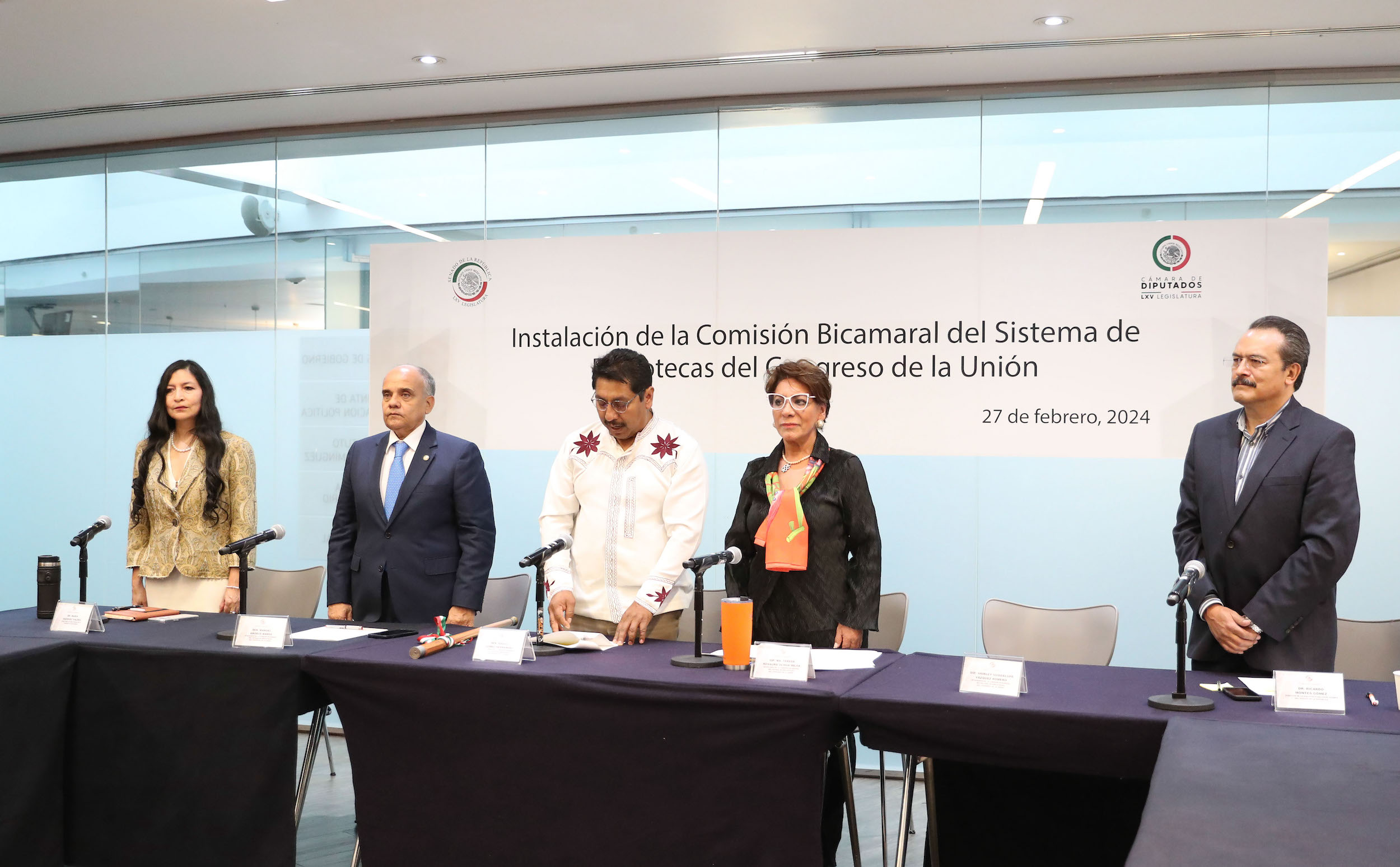 Instalacioin de la Comisioin Bicamaral del Sistema de Bibliotecas-